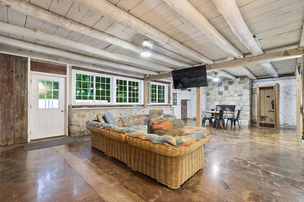 7095 Orchard Lake Drive South Haven MI 49090