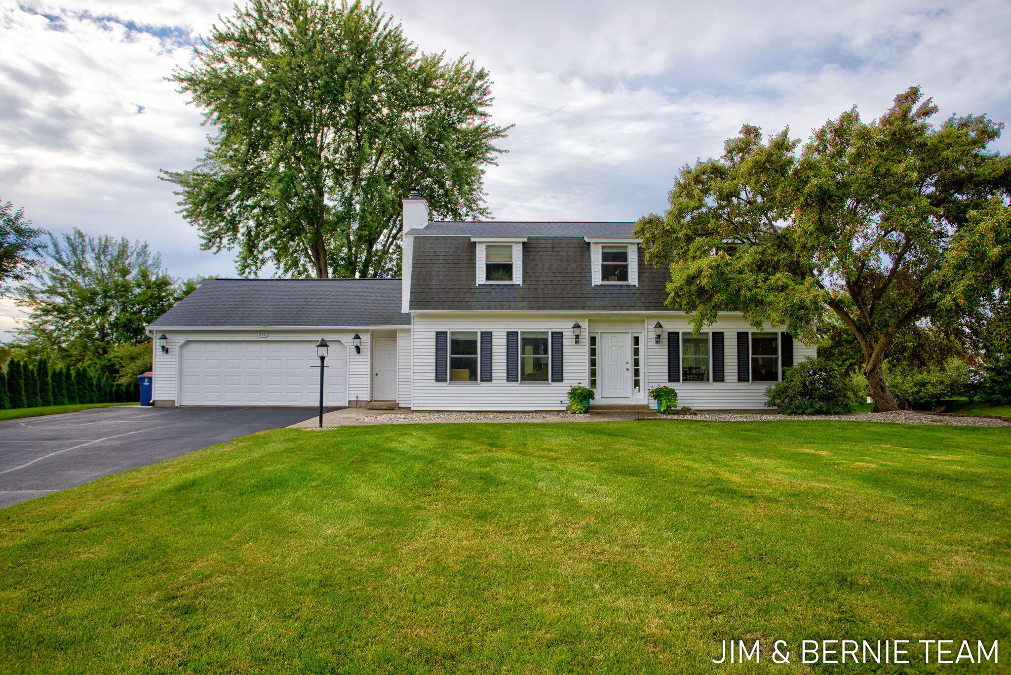 310 W 48th Street Holland MI 49423