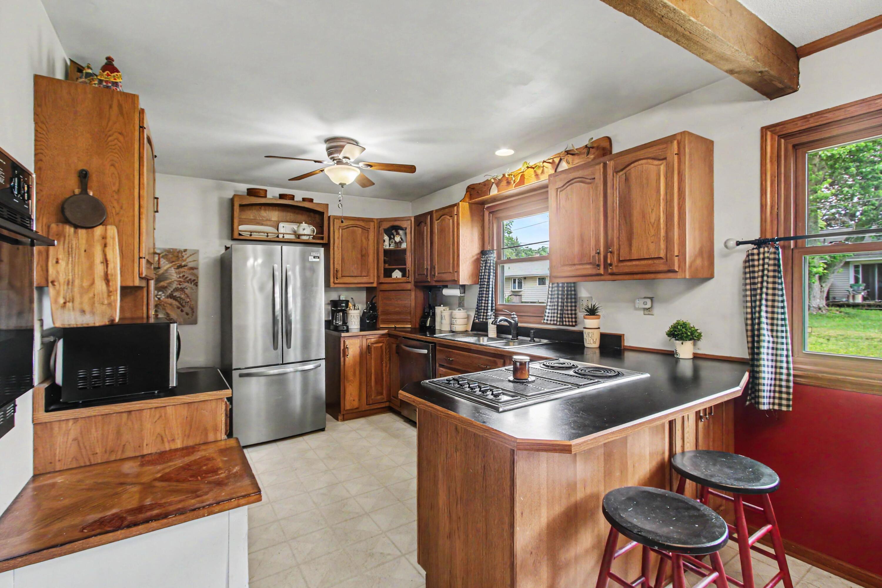 2125 Pawnee Path Stevensville MI 49127