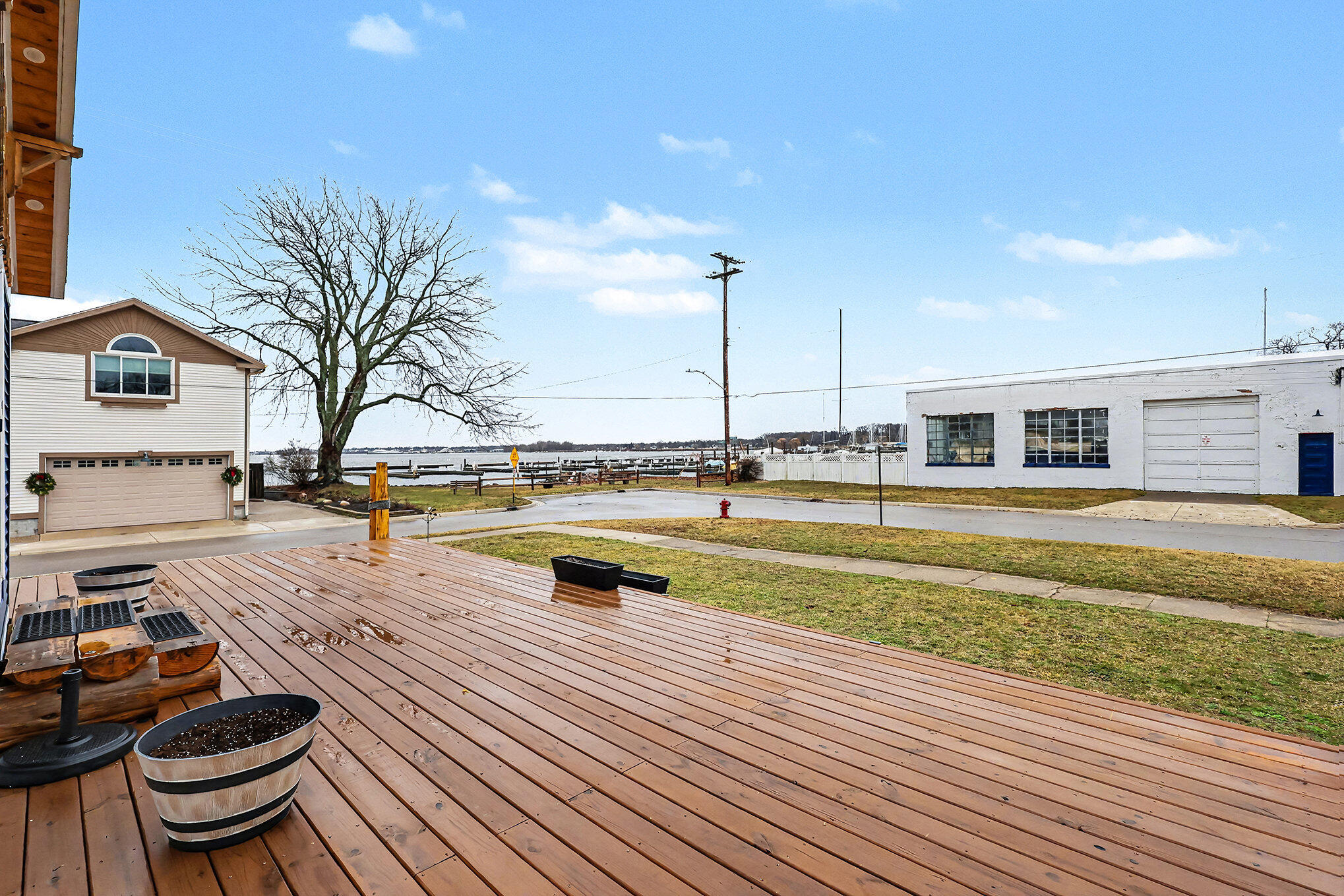 1835 Edgewater Street Muskegon MI 49441