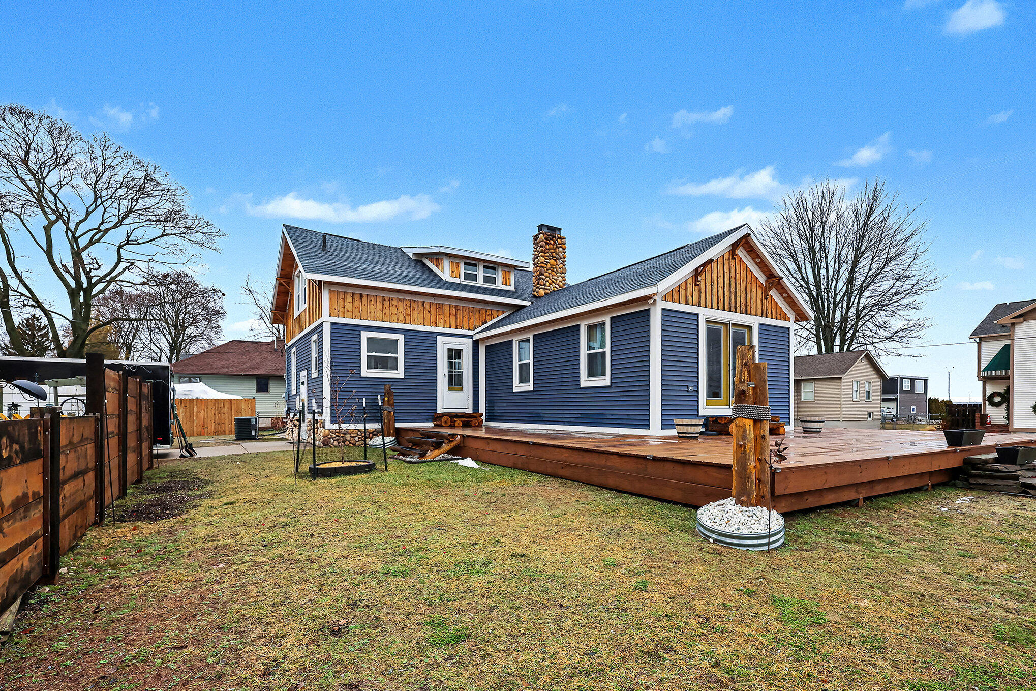 1835 Edgewater Street Muskegon MI 49441
