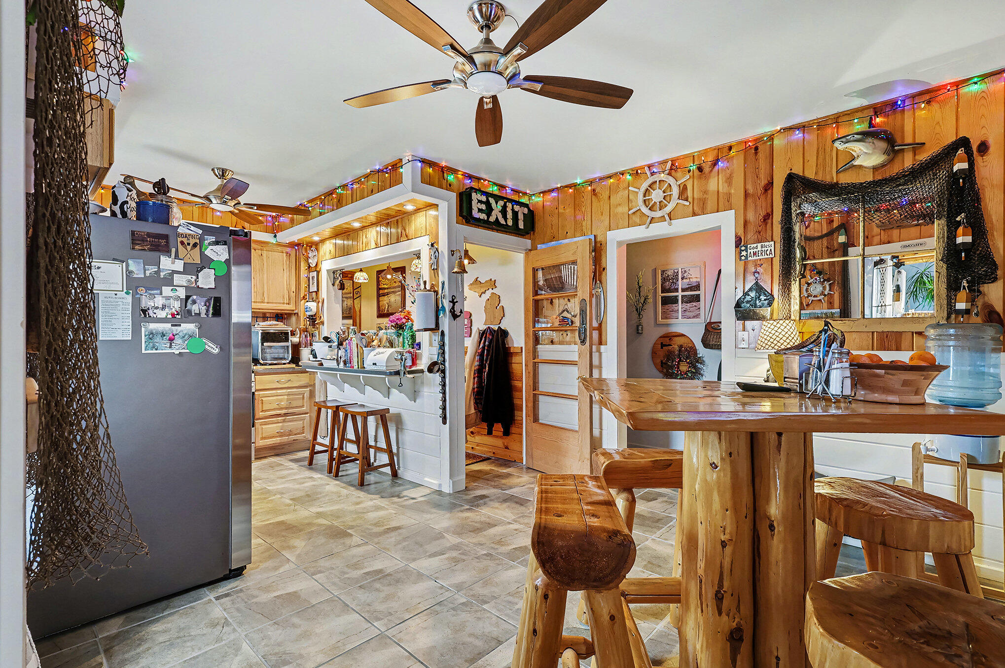 1835 Edgewater Street Muskegon MI 49441