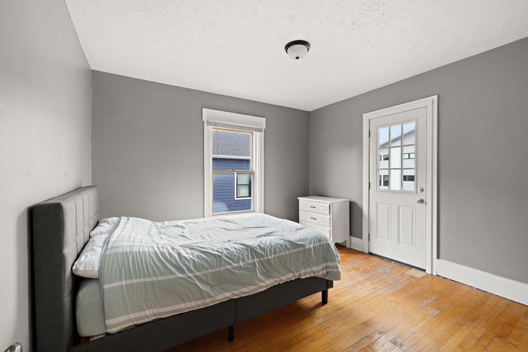 637 Fairview Avenue NE Grand Rapids MI 49503