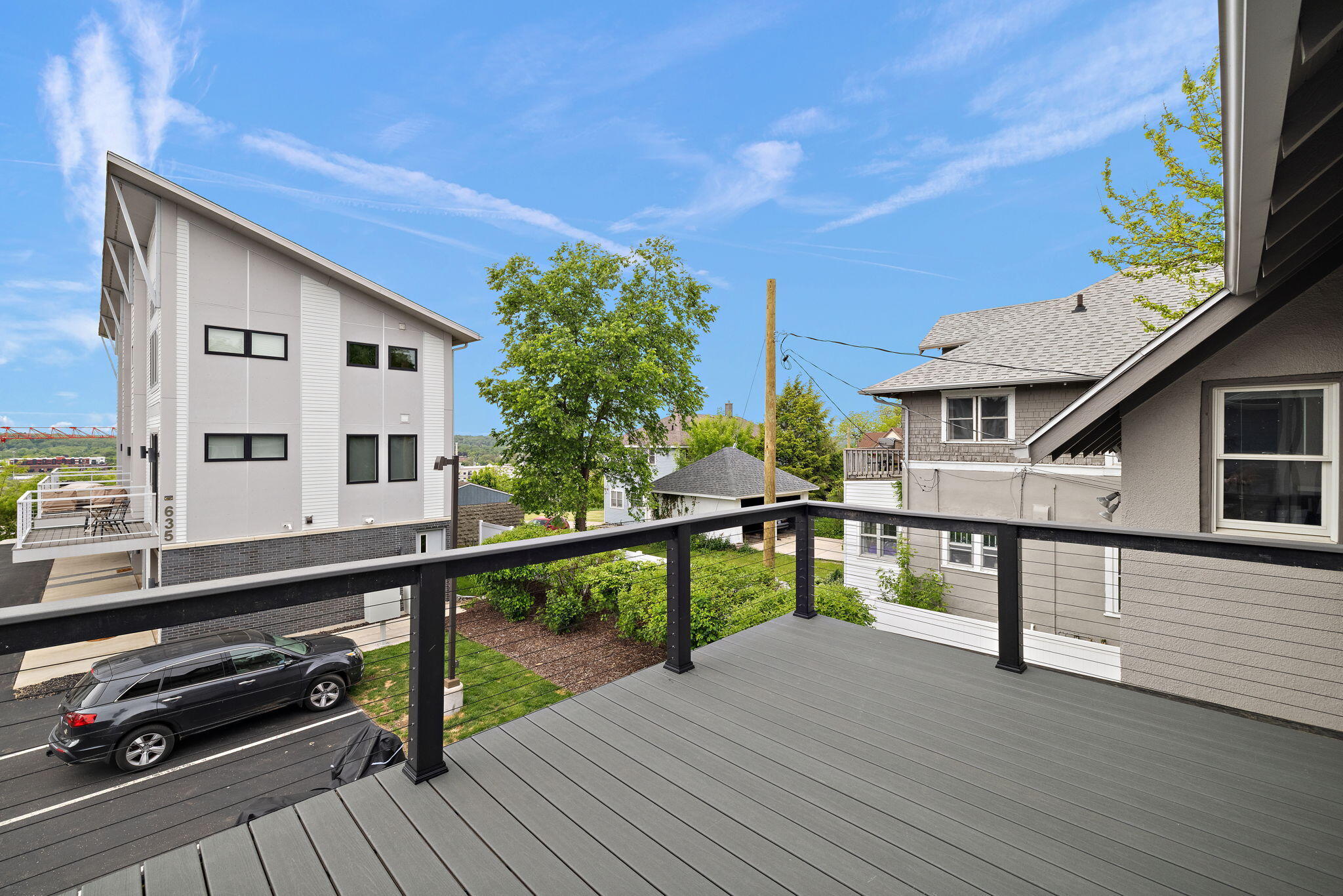 637 Fairview Avenue NE Grand Rapids MI 49503