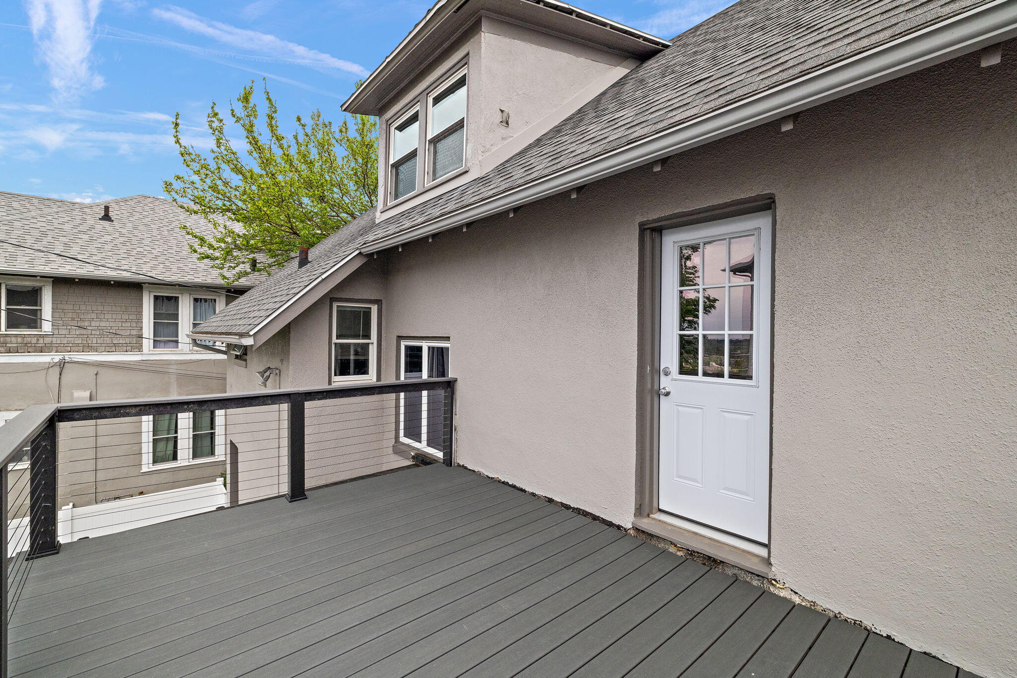637 Fairview Avenue NE Grand Rapids MI 49503