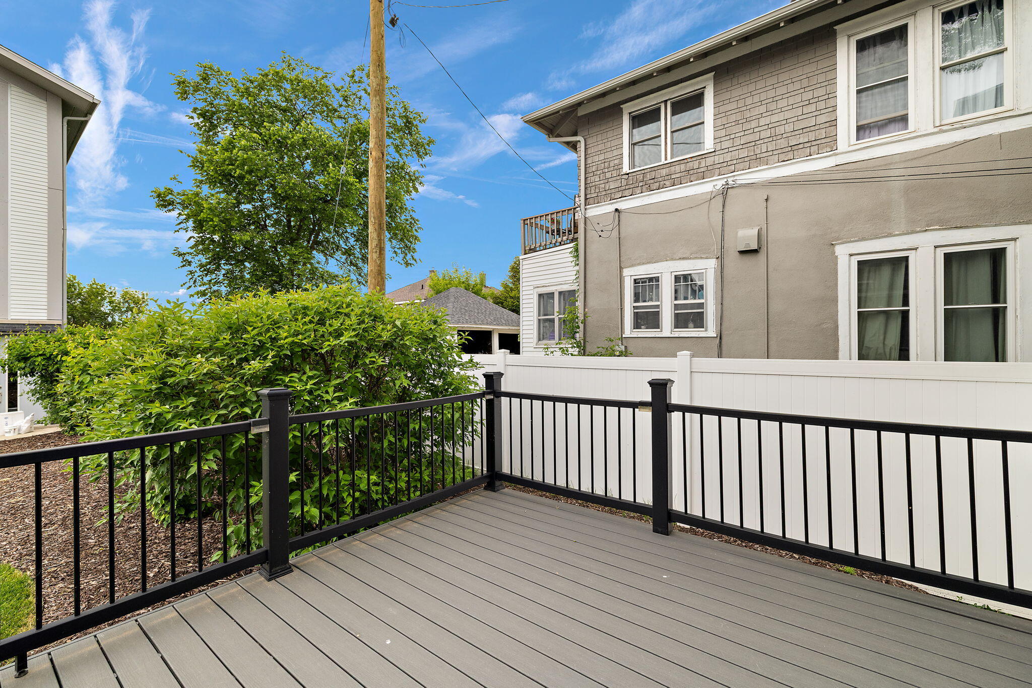 637 Fairview Avenue NE Grand Rapids MI 49503