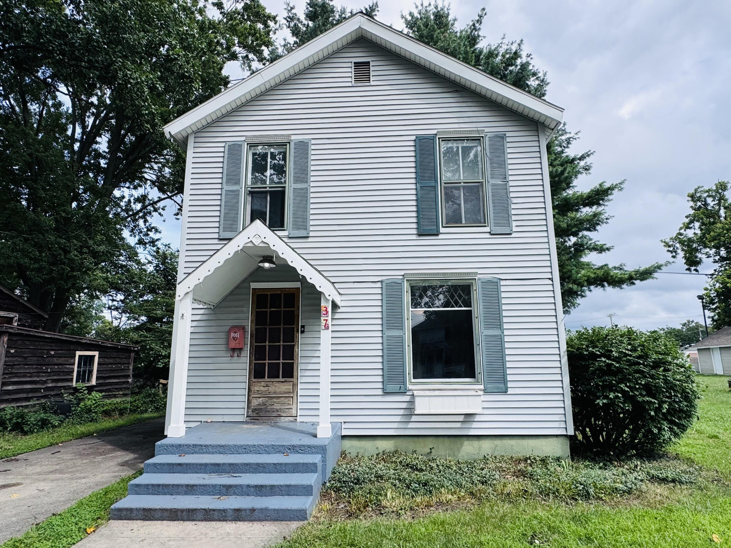37 N Lincoln Avenue Niles MI 49120