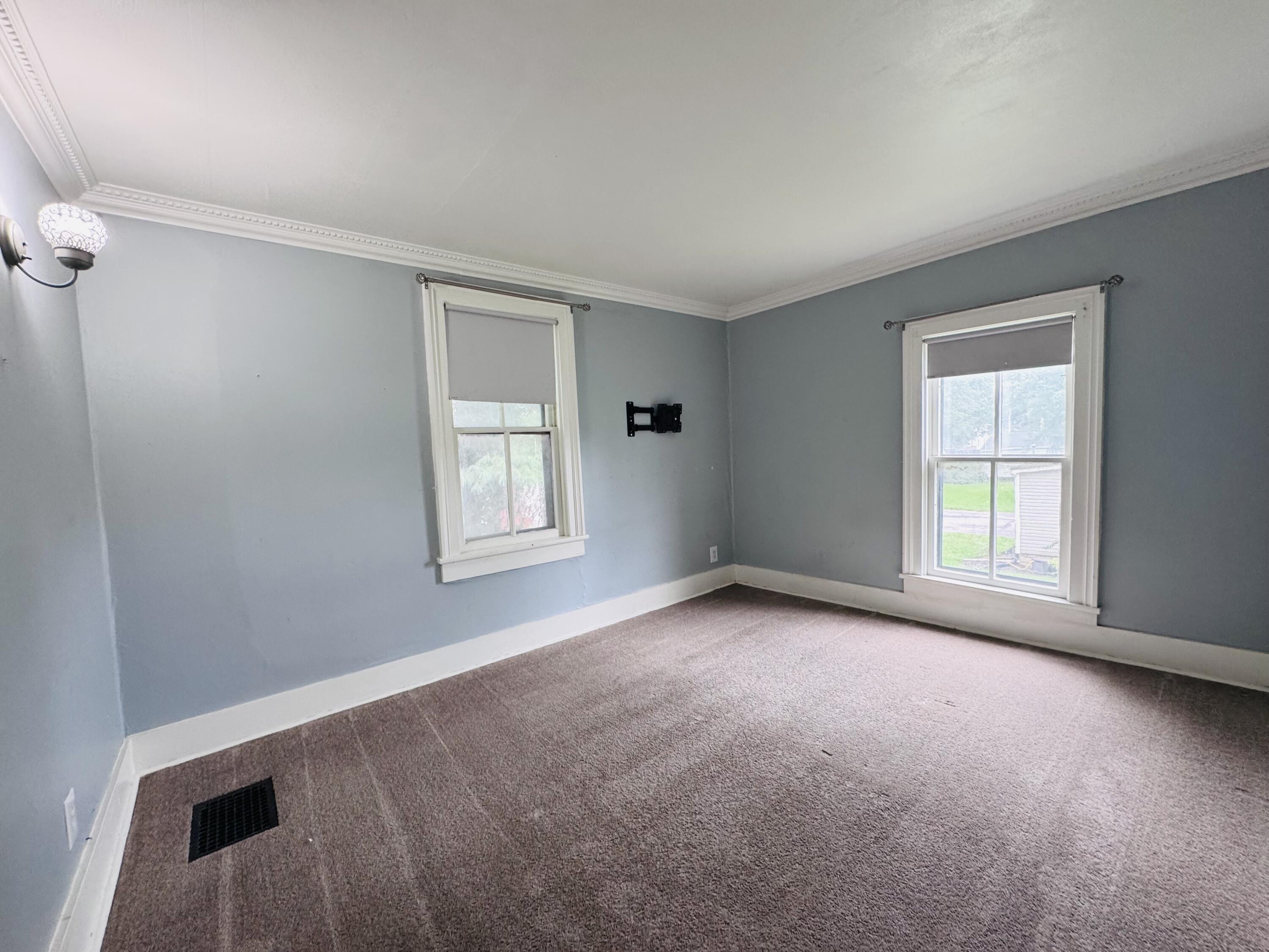 37 N Lincoln Avenue Niles MI 49120