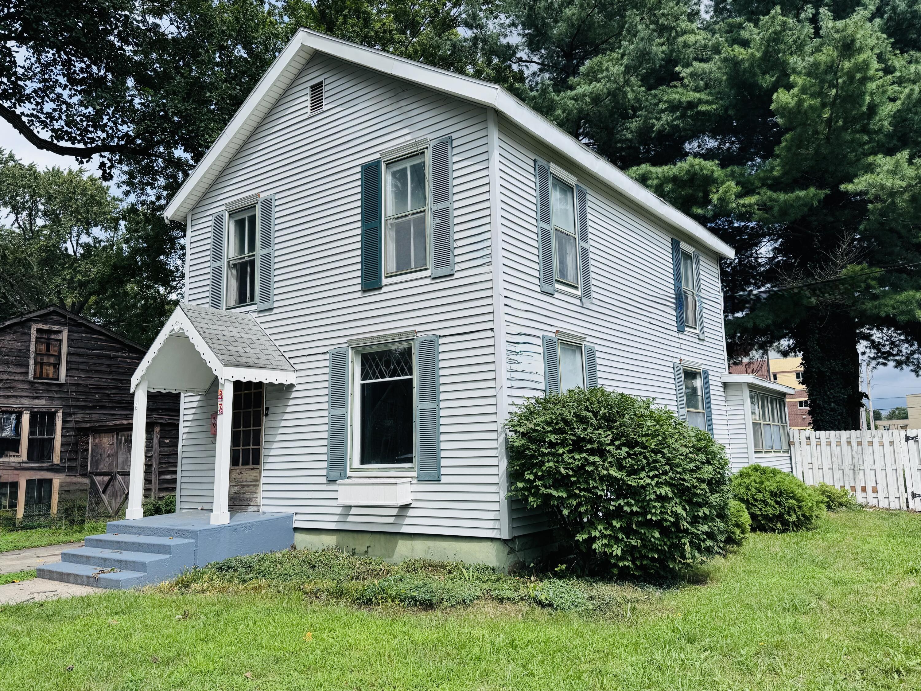37 N Lincoln Avenue Niles MI 49120