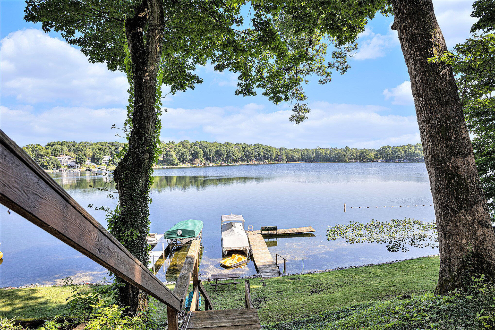 15891 Lakeview Drive Buchanan MI 49107