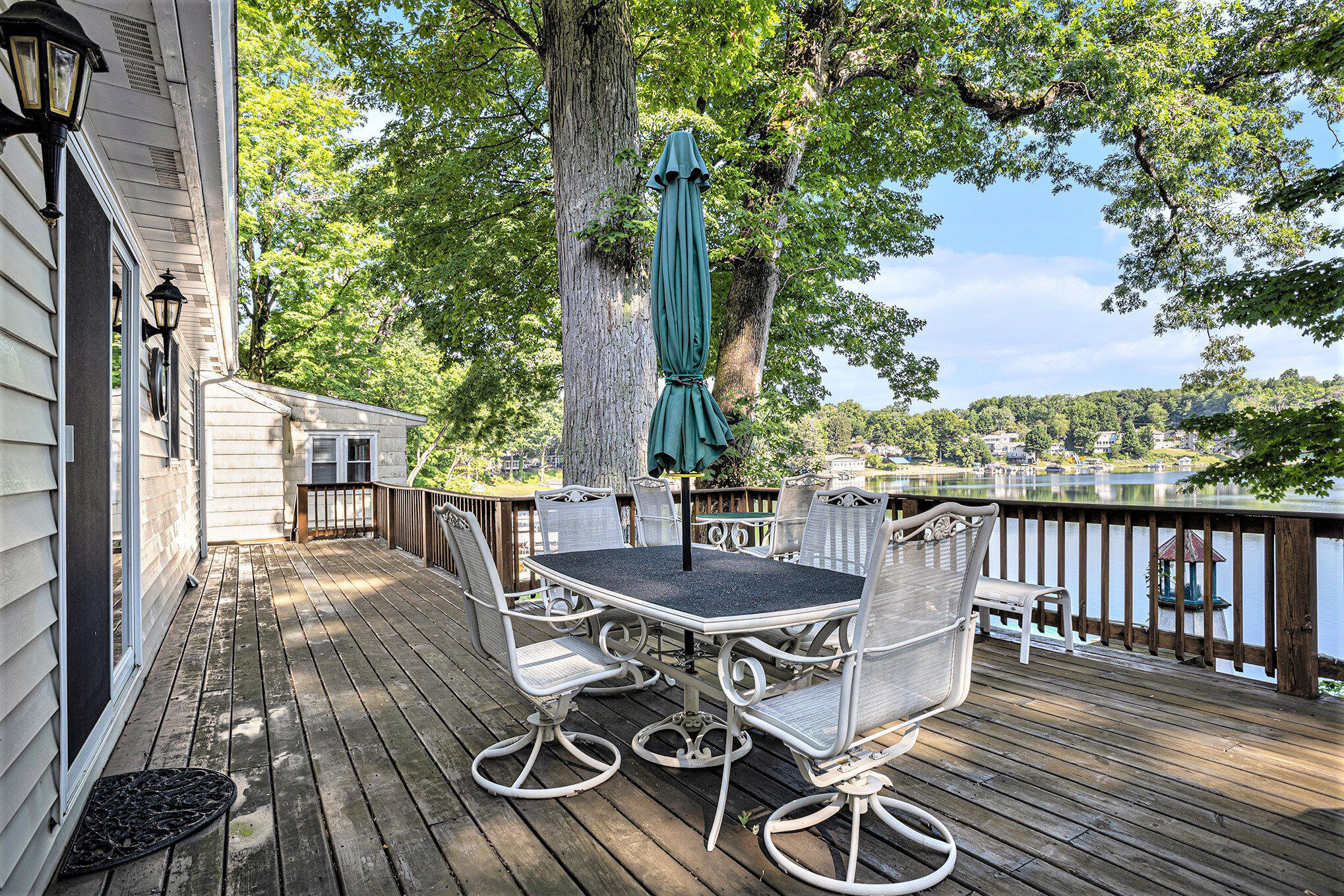 15891 Lakeview Drive Buchanan MI 49107