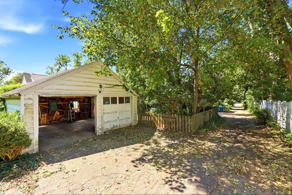 526 Montrose Avenue Kalamazoo MI 49008