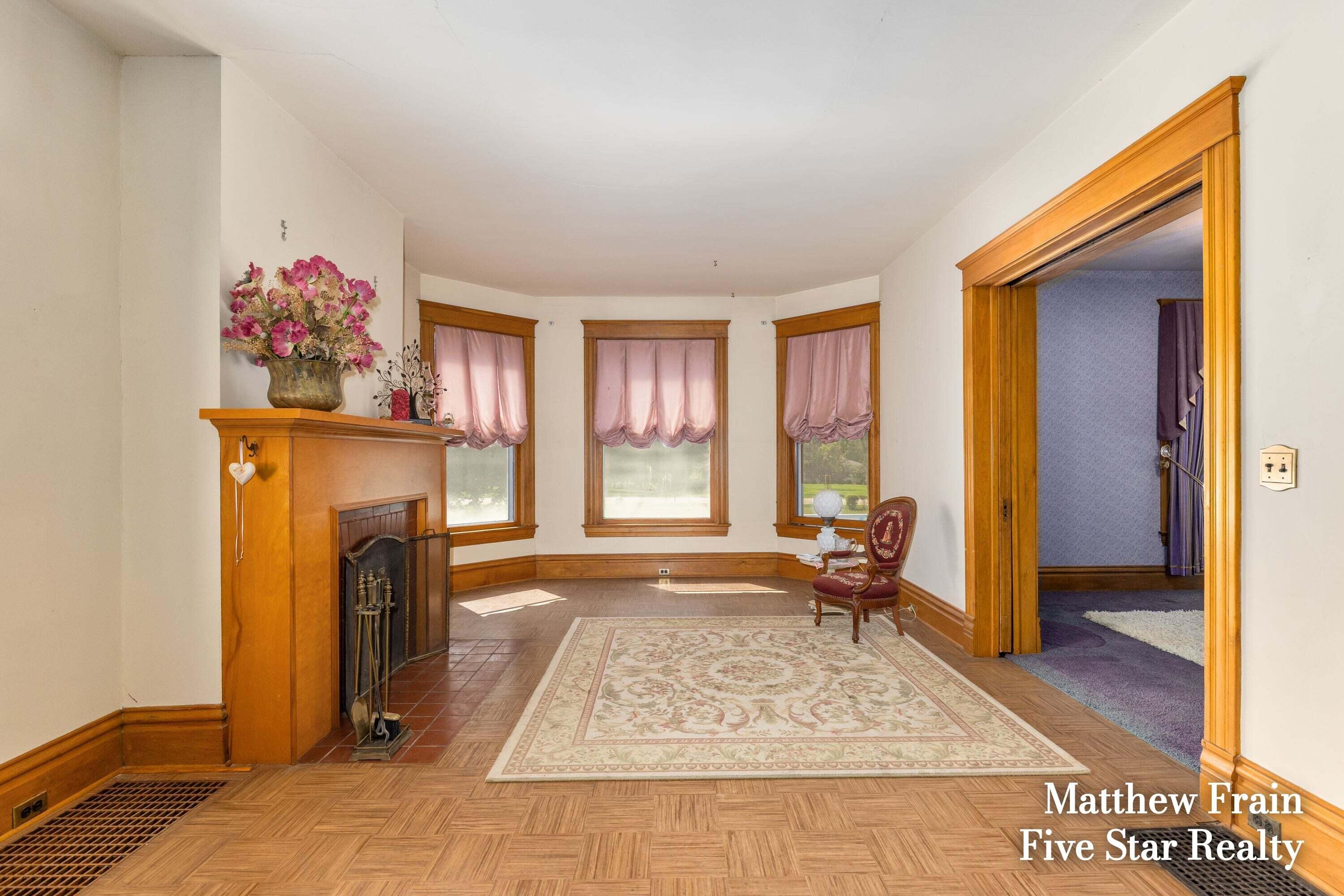 357 Leonard Street NW Grand Rapids MI 49534