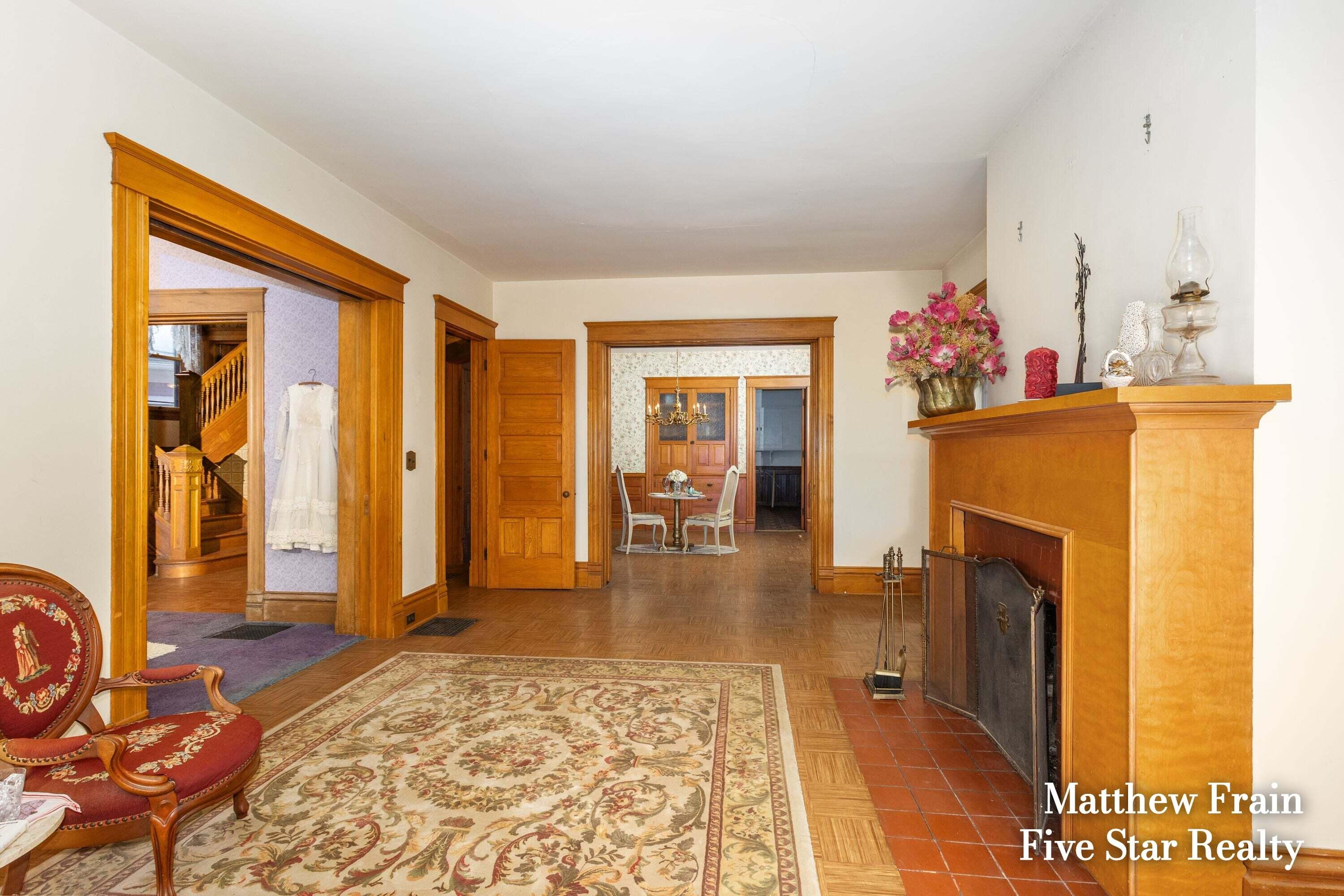 357 Leonard Street NW Grand Rapids MI 49534