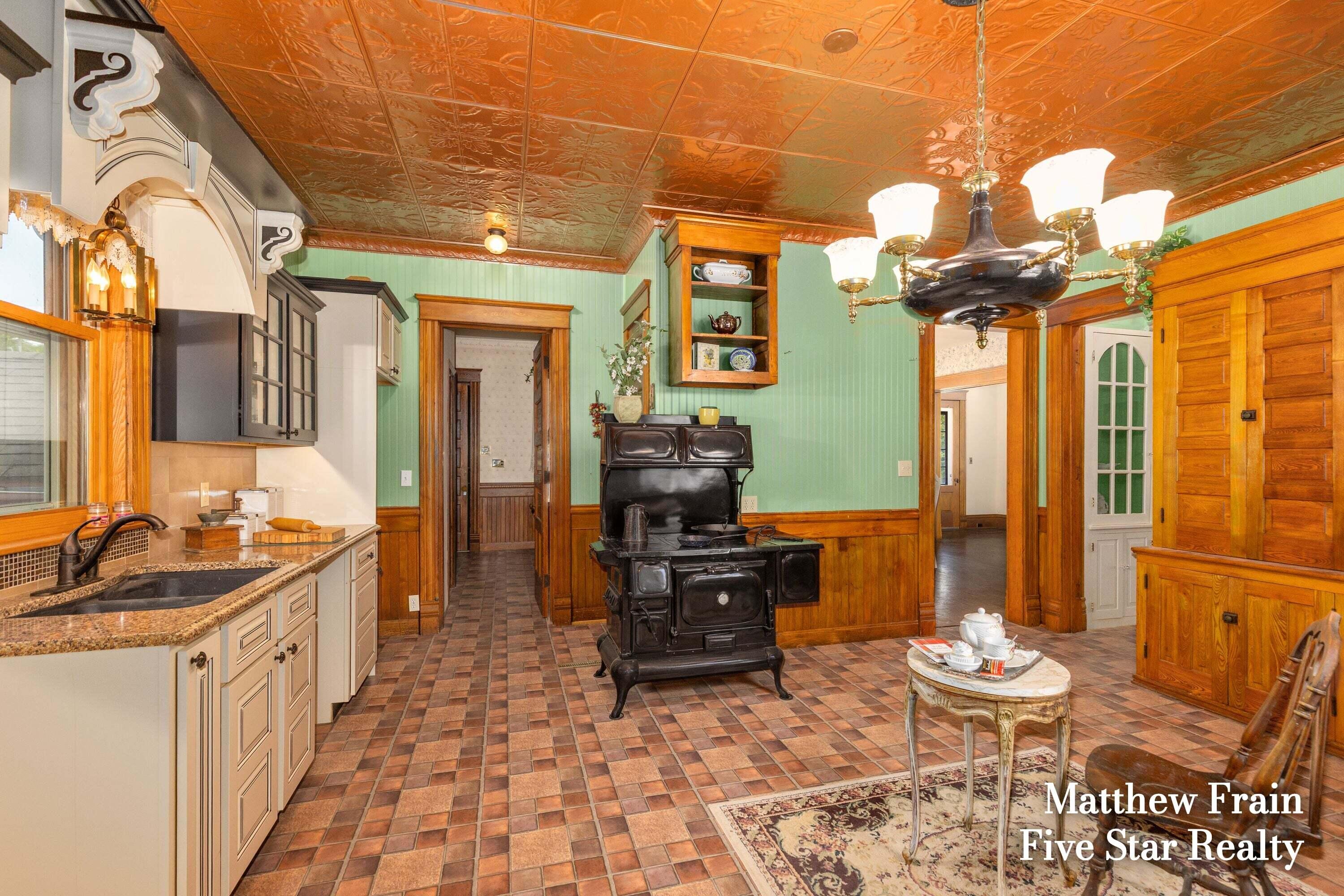 357 Leonard Street NW Grand Rapids MI 49534