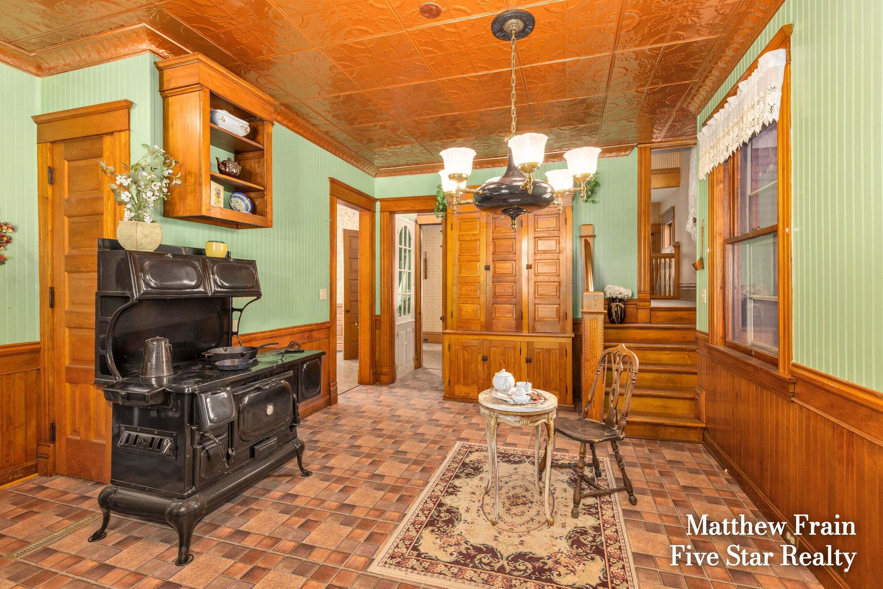 357 Leonard Street NW Grand Rapids MI 49534
