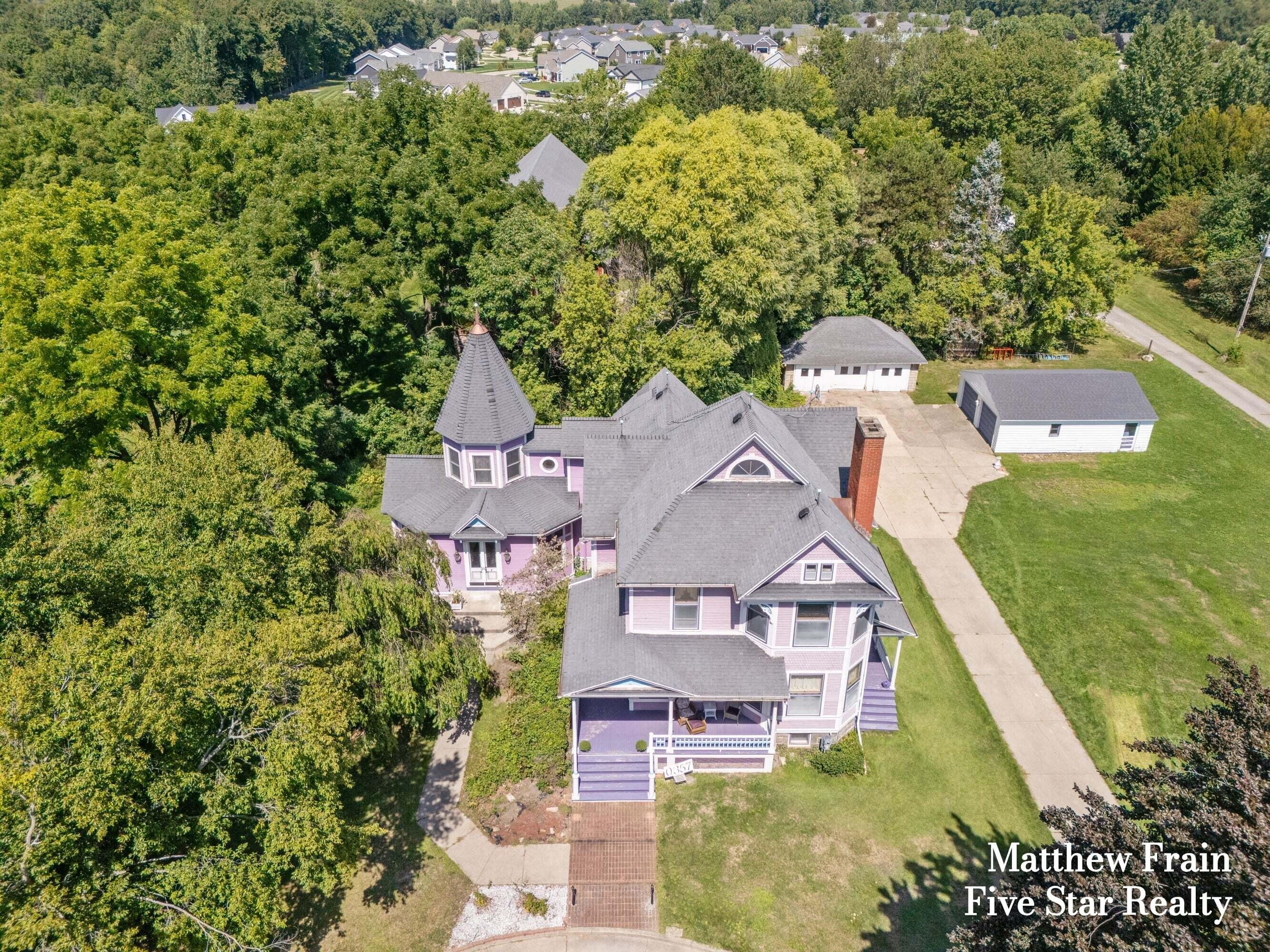 357 Leonard Street NW Grand Rapids MI 49534