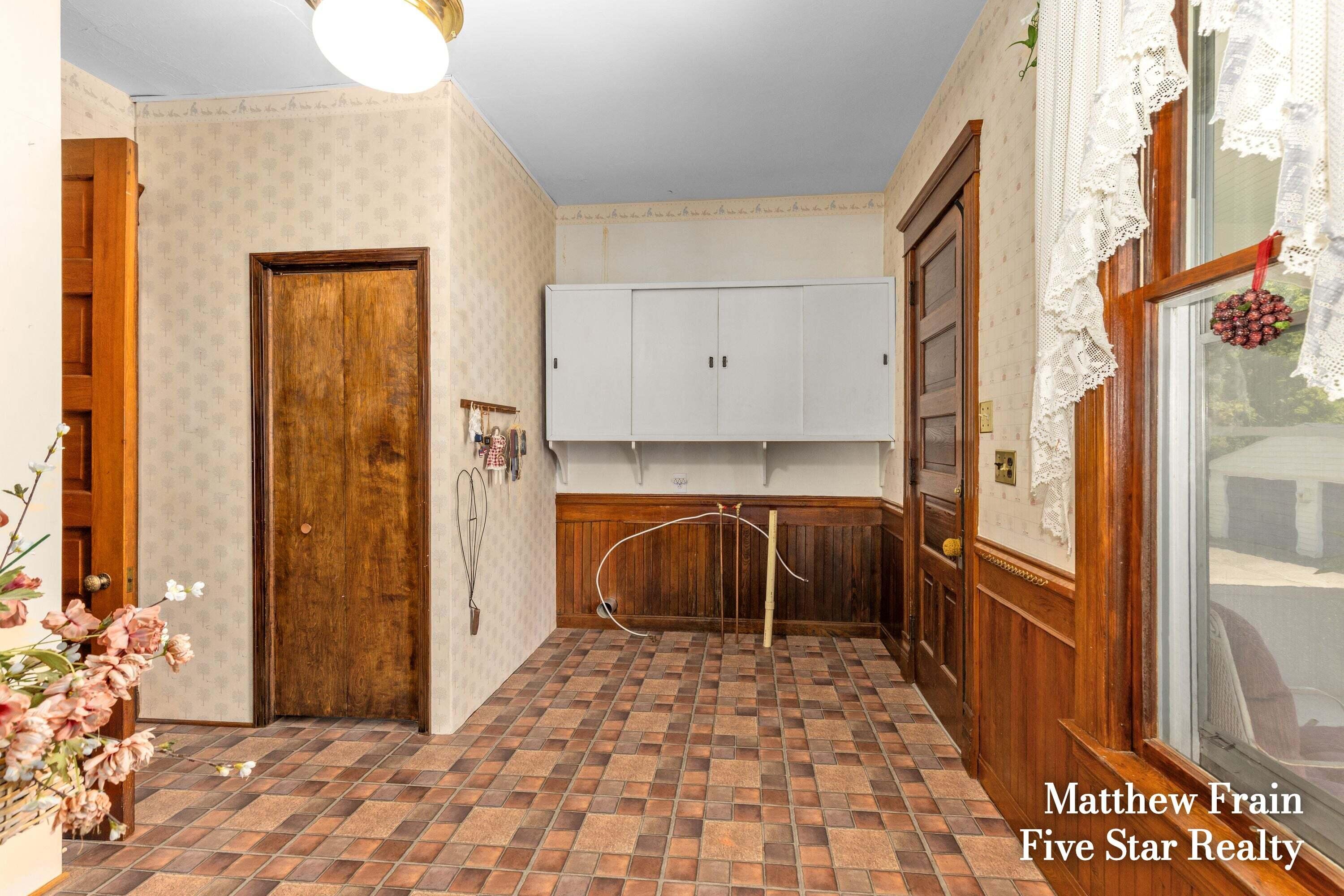 357 Leonard Street NW Grand Rapids MI 49534