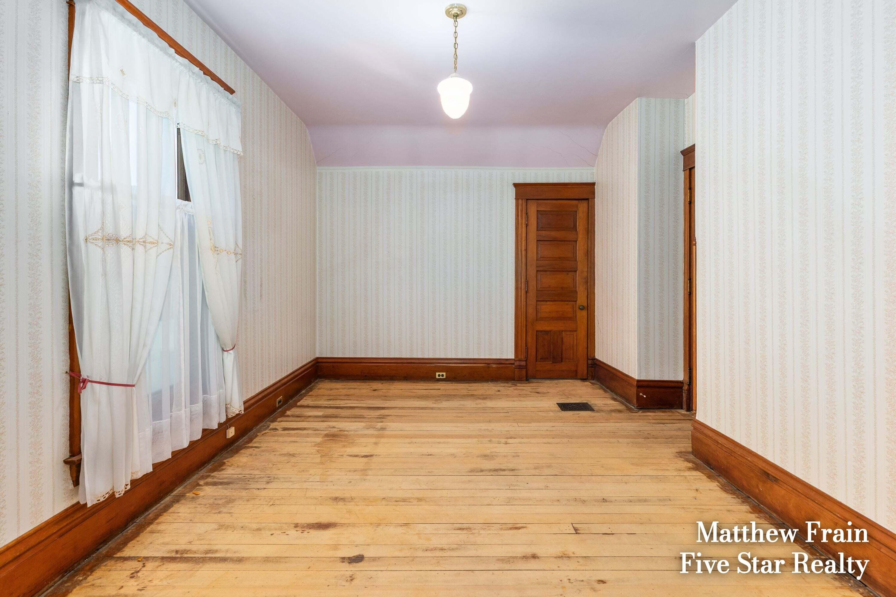 357 Leonard Street NW Grand Rapids MI 49534