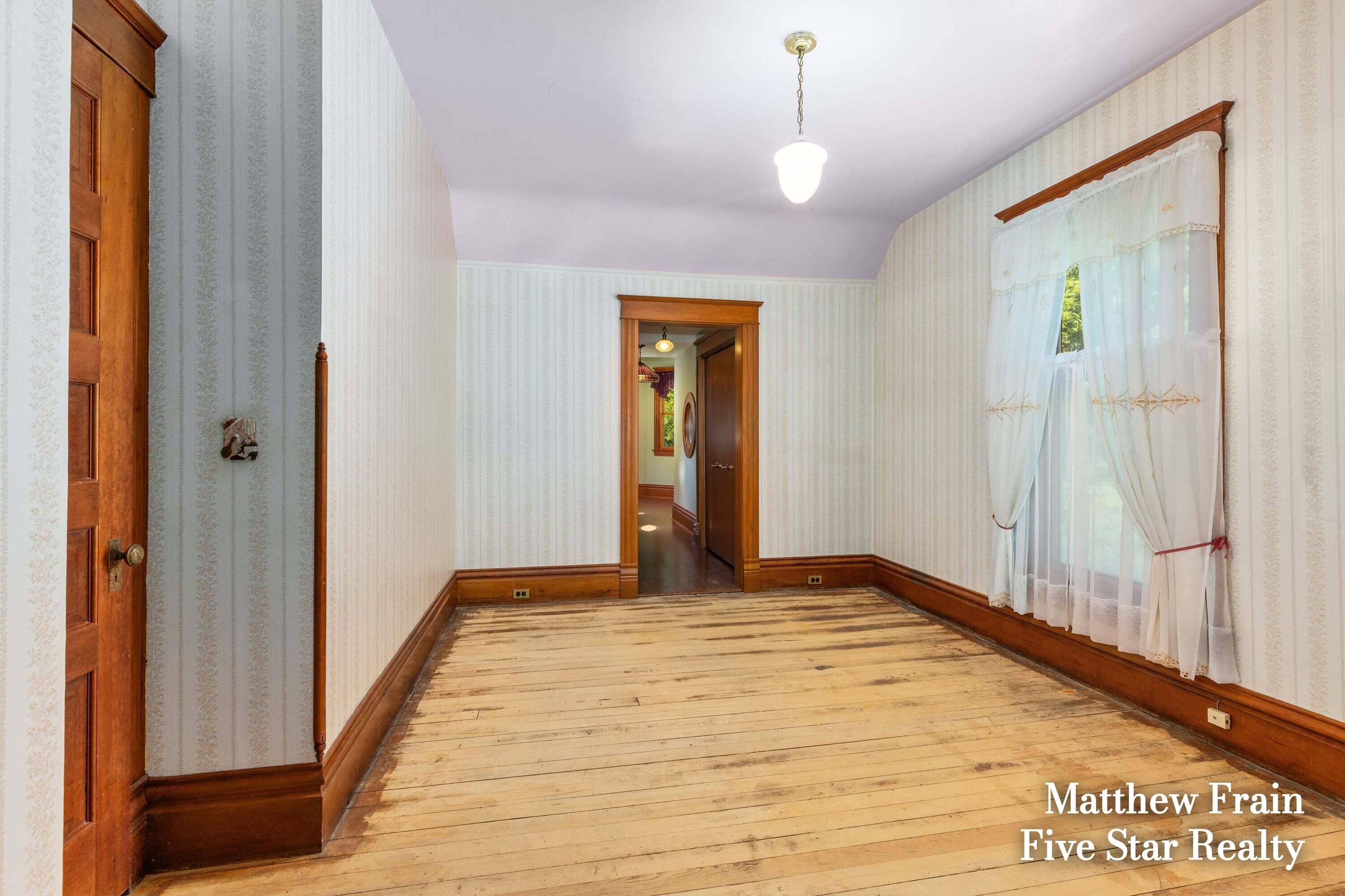 357 Leonard Street NW Grand Rapids MI 49534