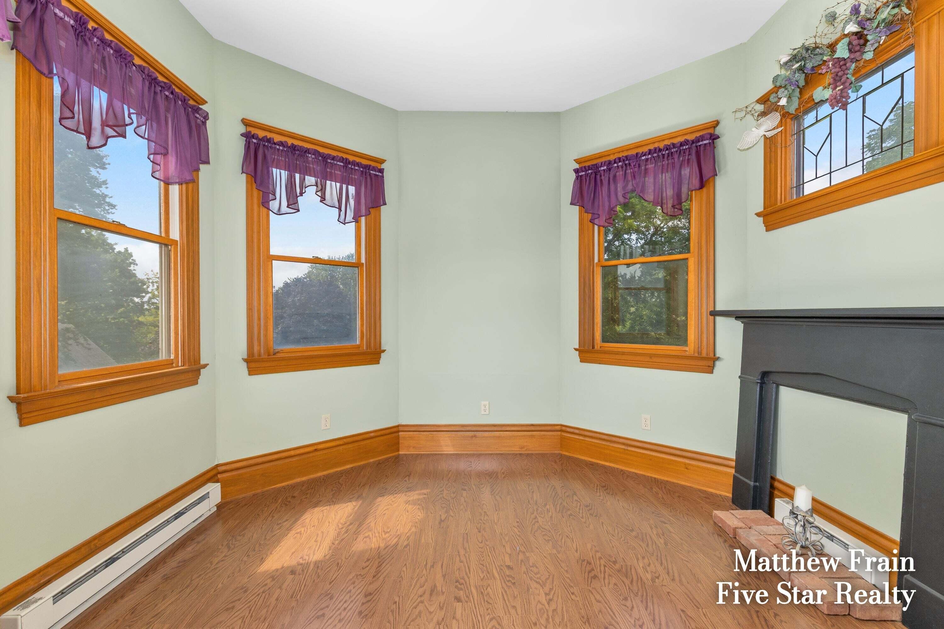 357 Leonard Street NW Grand Rapids MI 49534