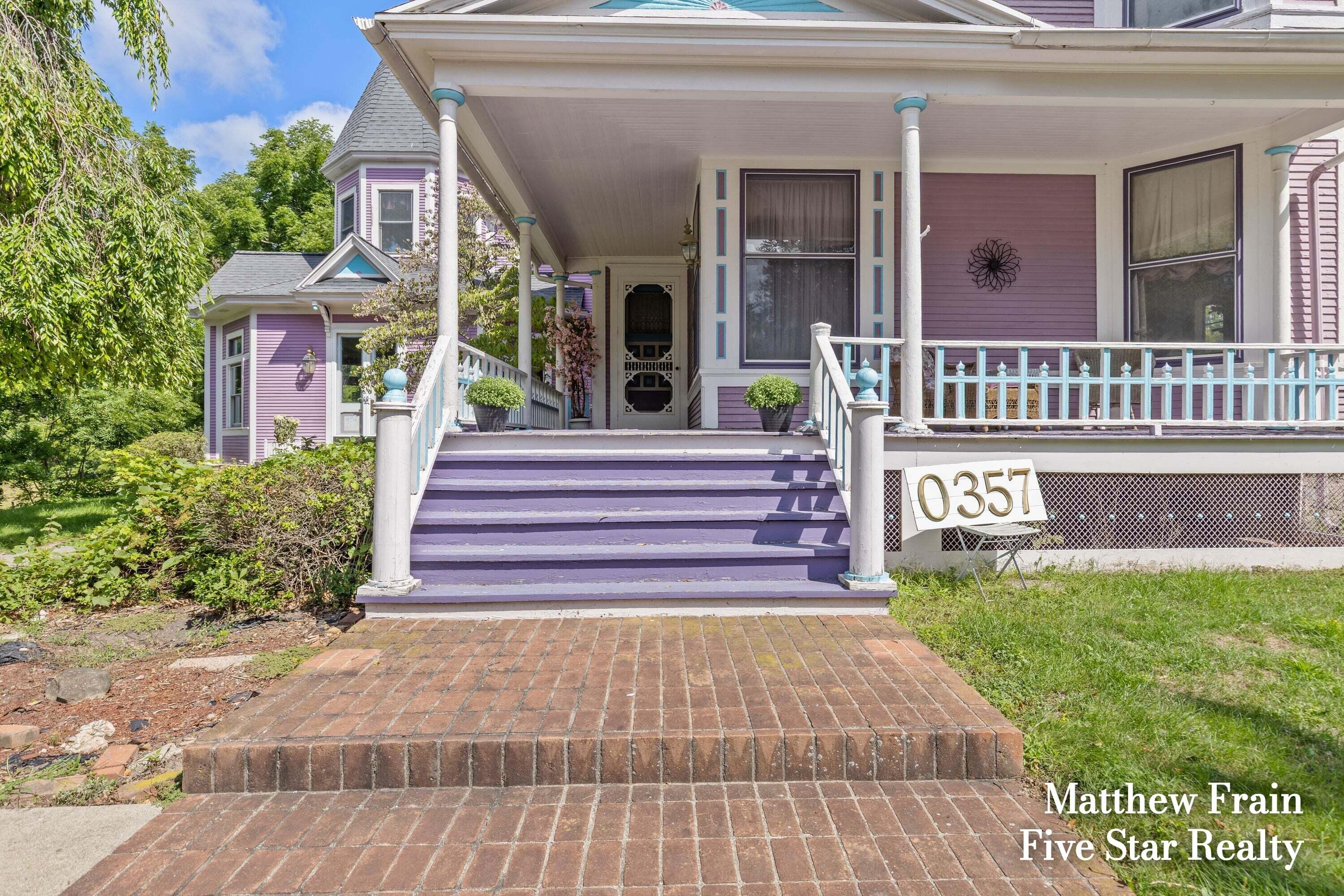 357 Leonard Street NW Grand Rapids MI 49534
