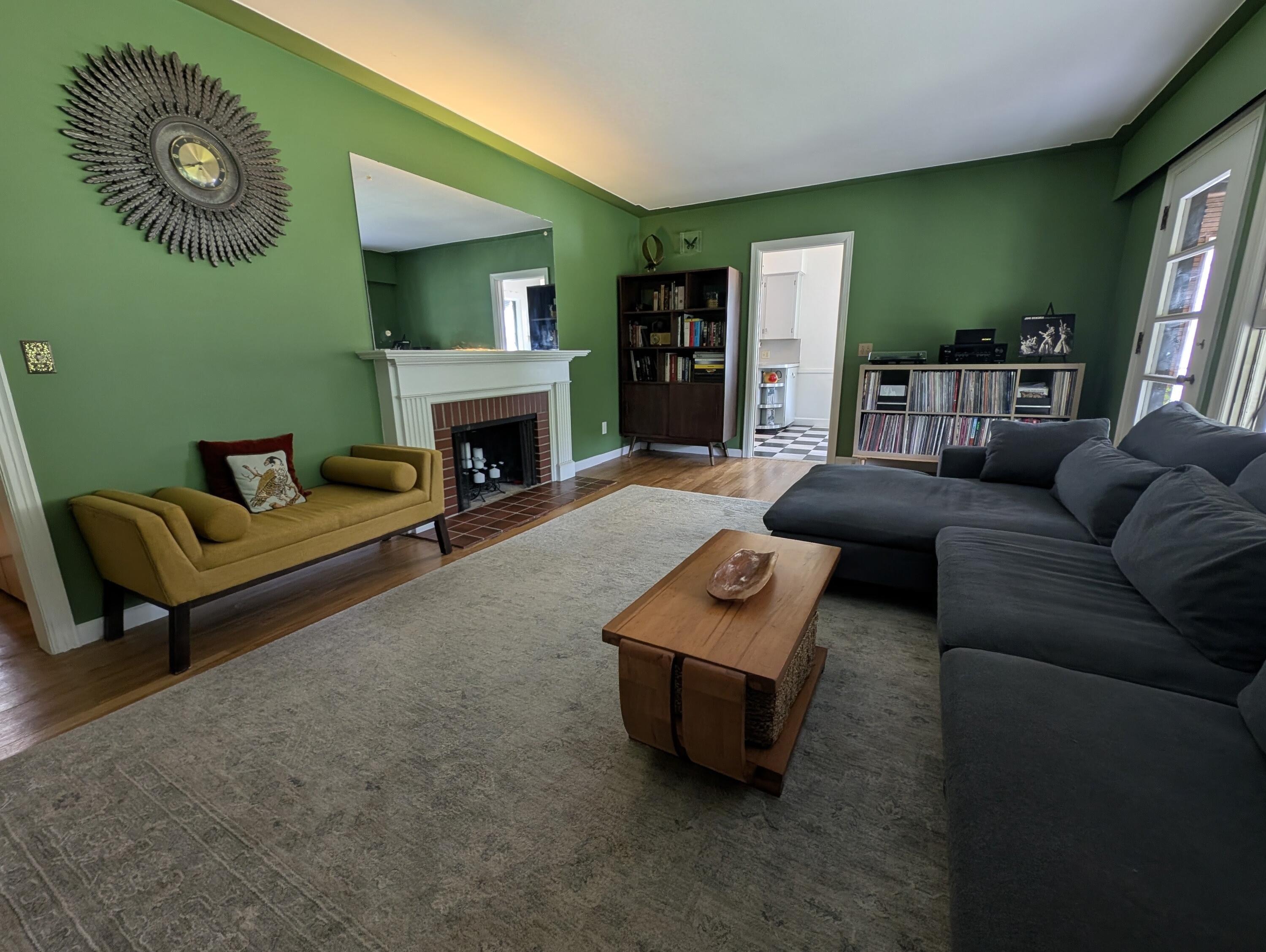 2456 College Avenue NE Grand Rapids MI 49505