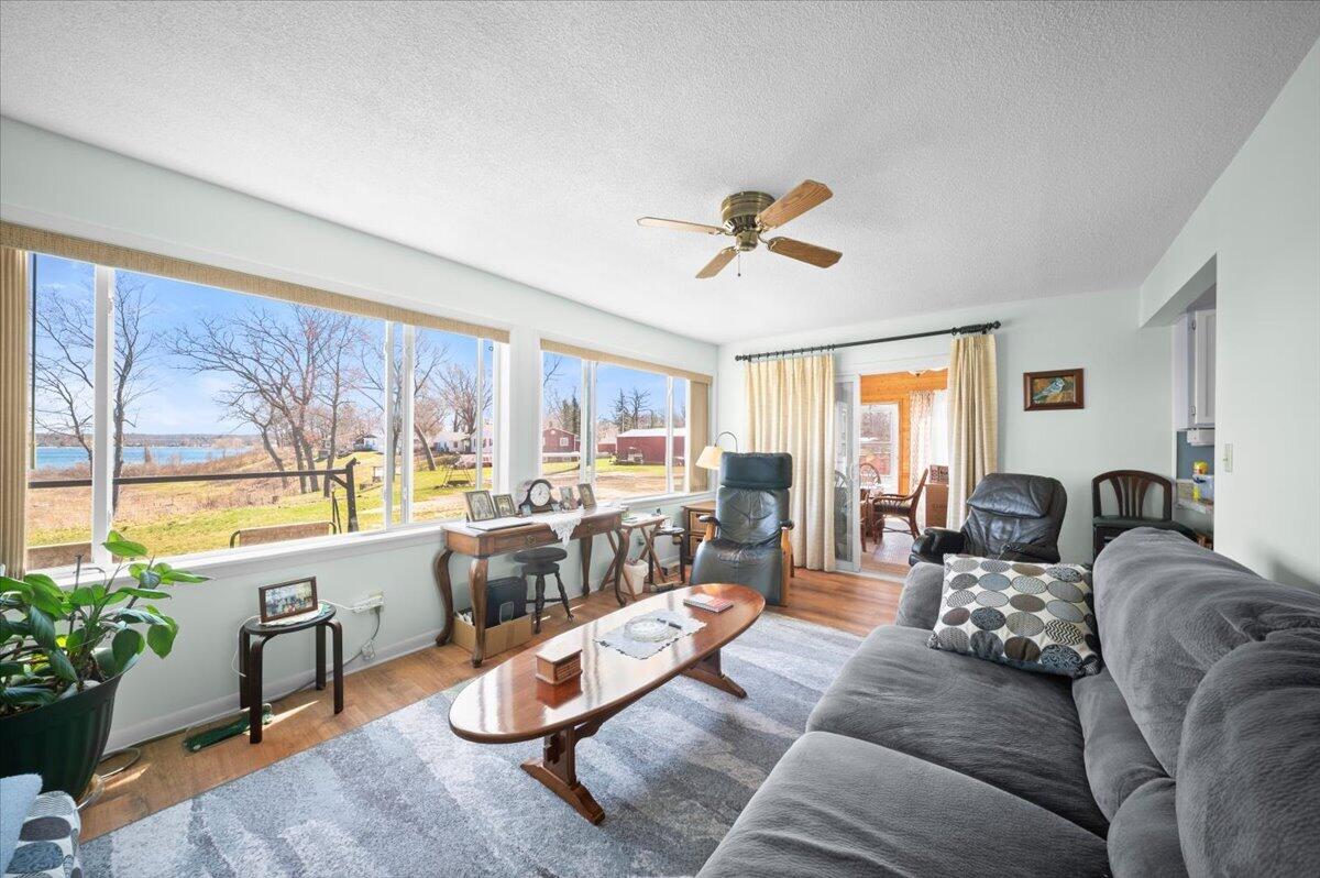 213 N Stewart Street Muskegon MI 49442