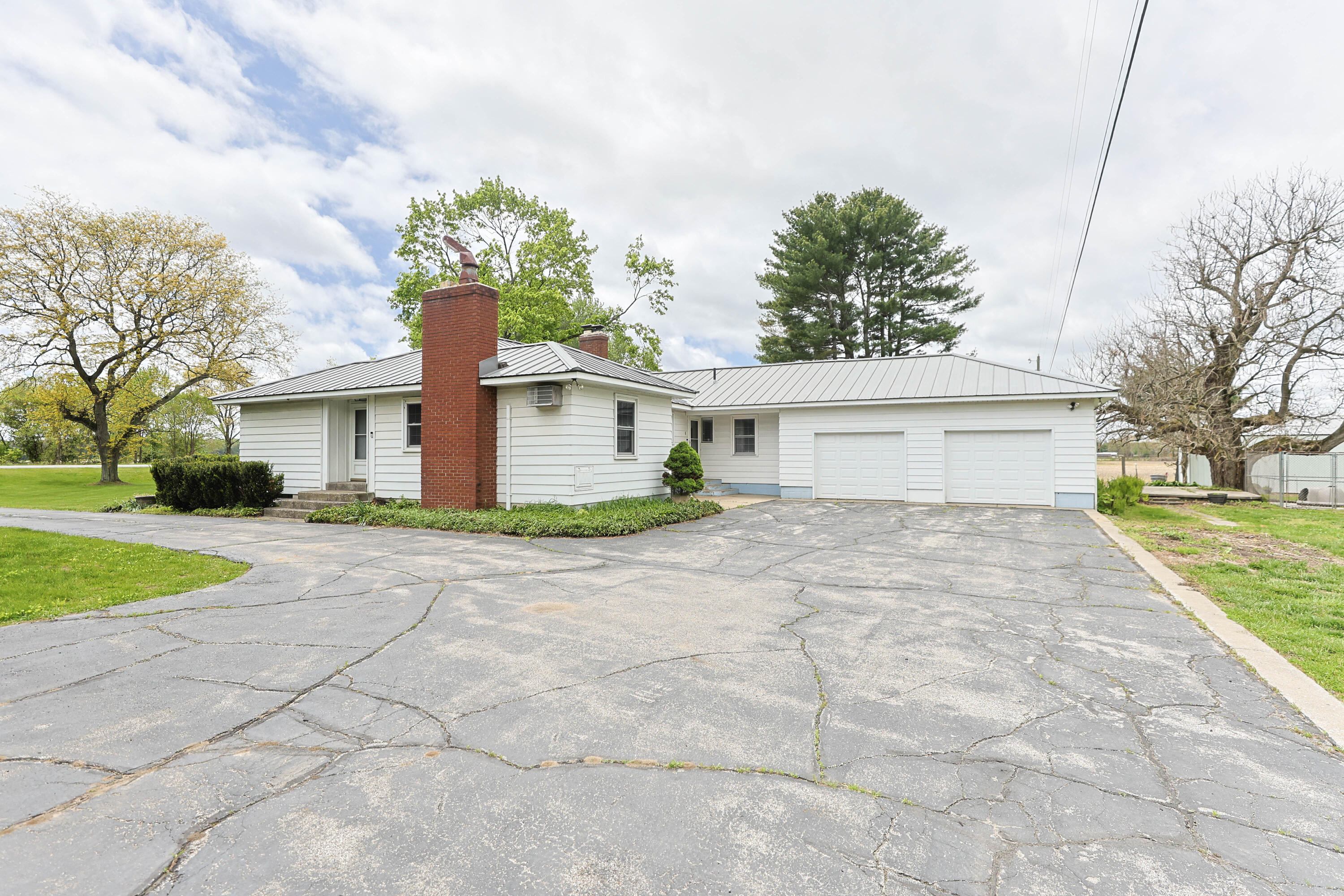 30562 Us Highway 12 Niles MI 49120