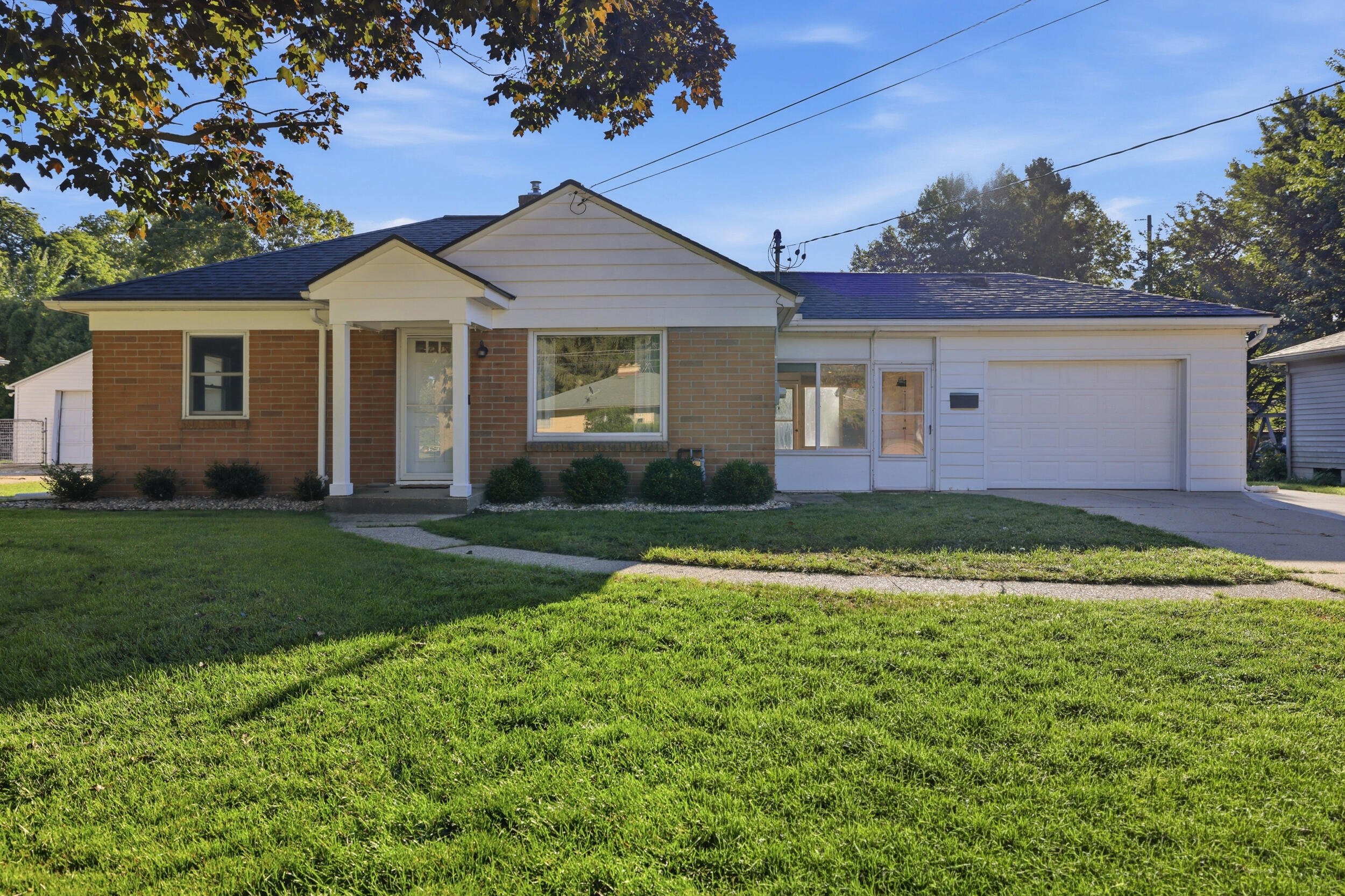 44 Covell Avenue NW Grand Rapids MI 49504