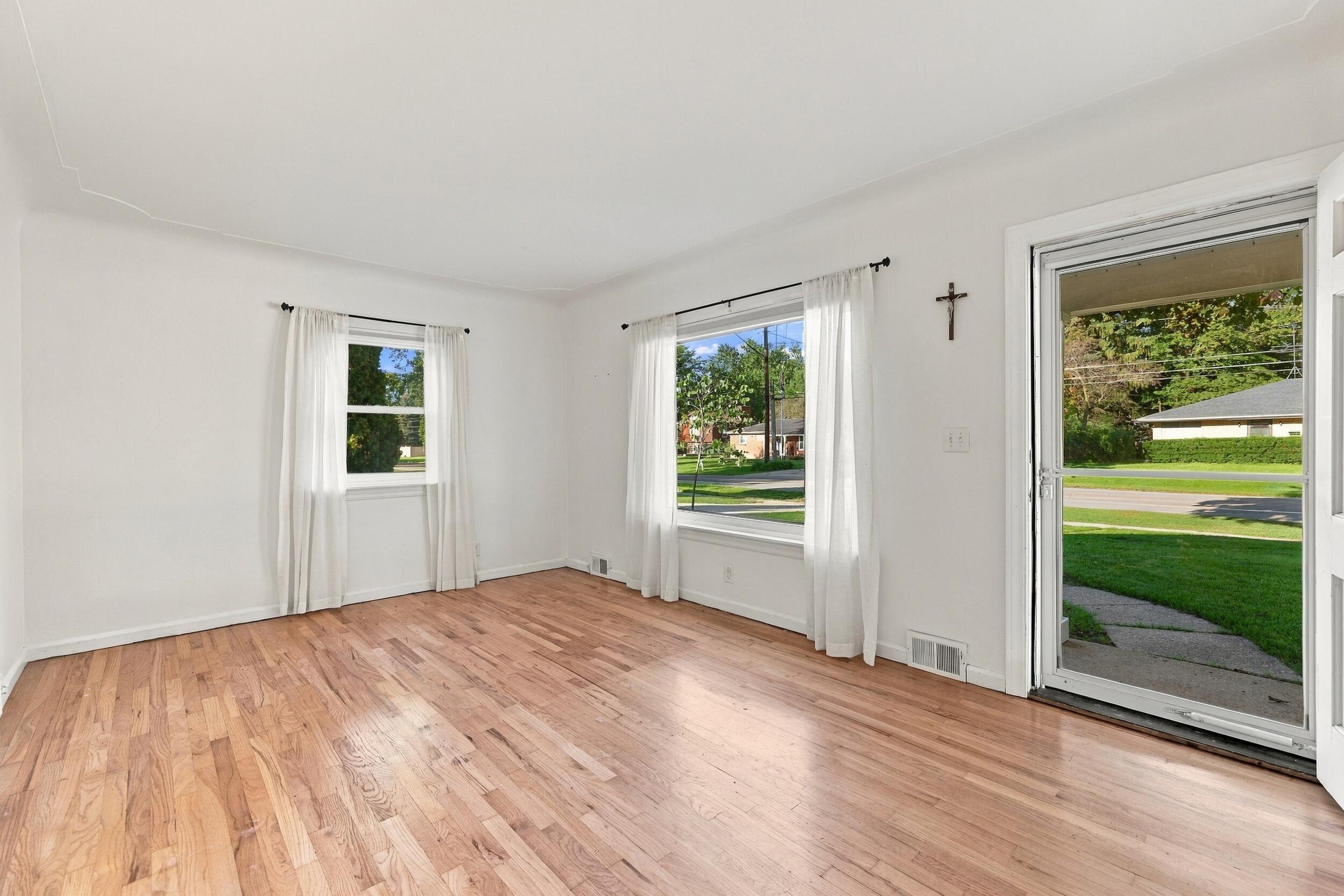 44 Covell Avenue NW Grand Rapids MI 49504
