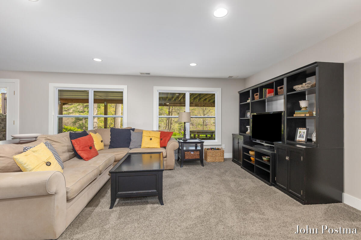 7314 Thornapple Park Drive SE Grand Rapids MI 49546