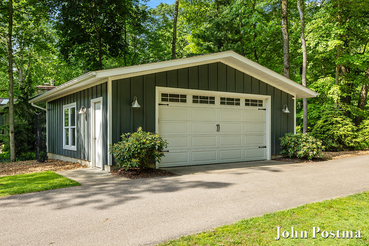 7314 Thornapple Park Drive SE Grand Rapids MI 49546