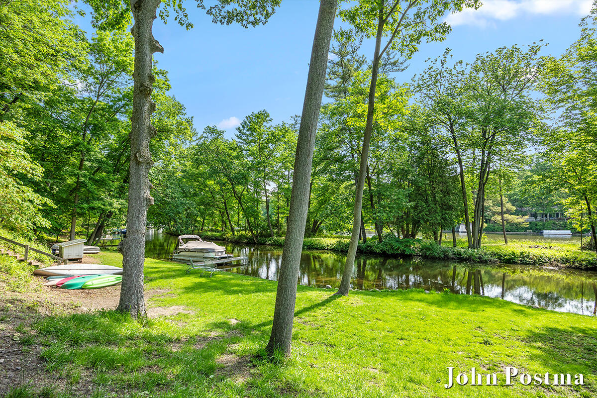 7314 Thornapple Park Drive SE Grand Rapids MI 49546