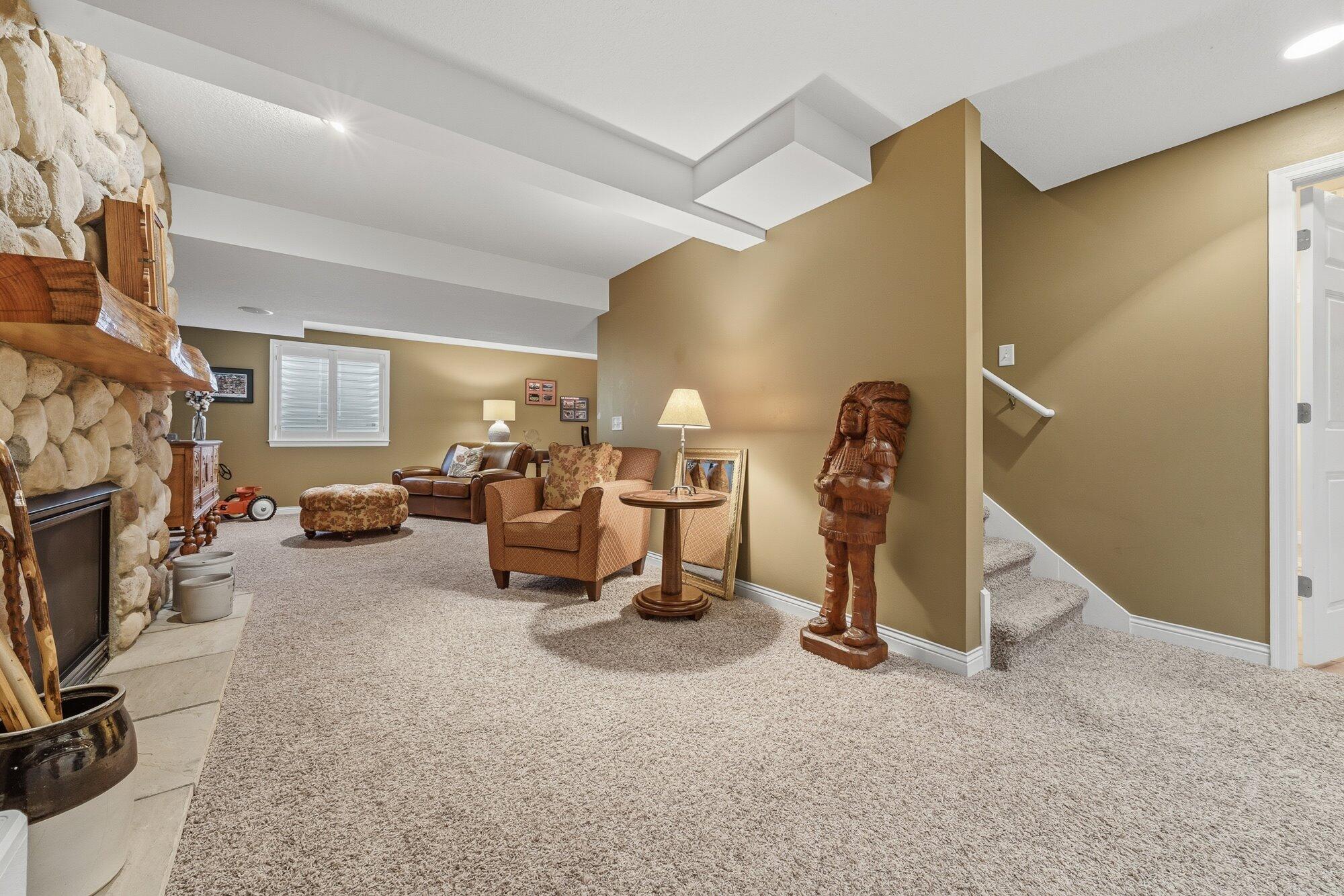 880 Ludington Avenue Portage MI 49002