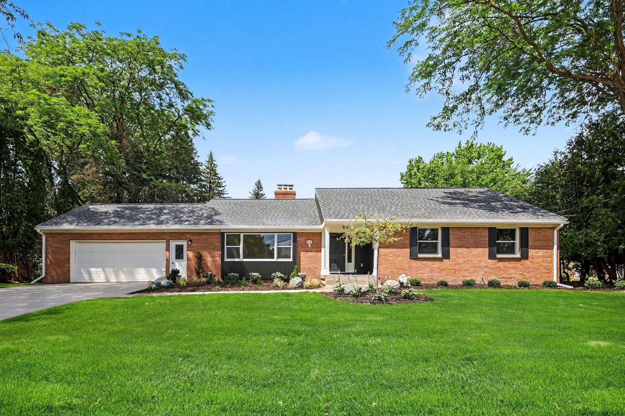 4043 Clearview Street NE Grand Rapids MI 49546