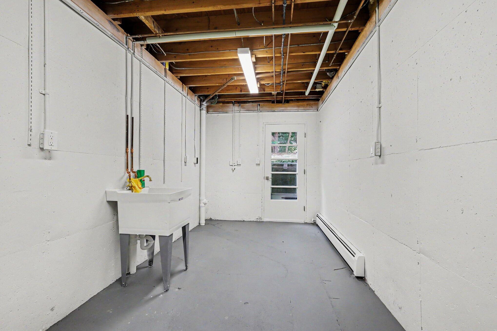4043 Clearview Street NE Grand Rapids MI 49546