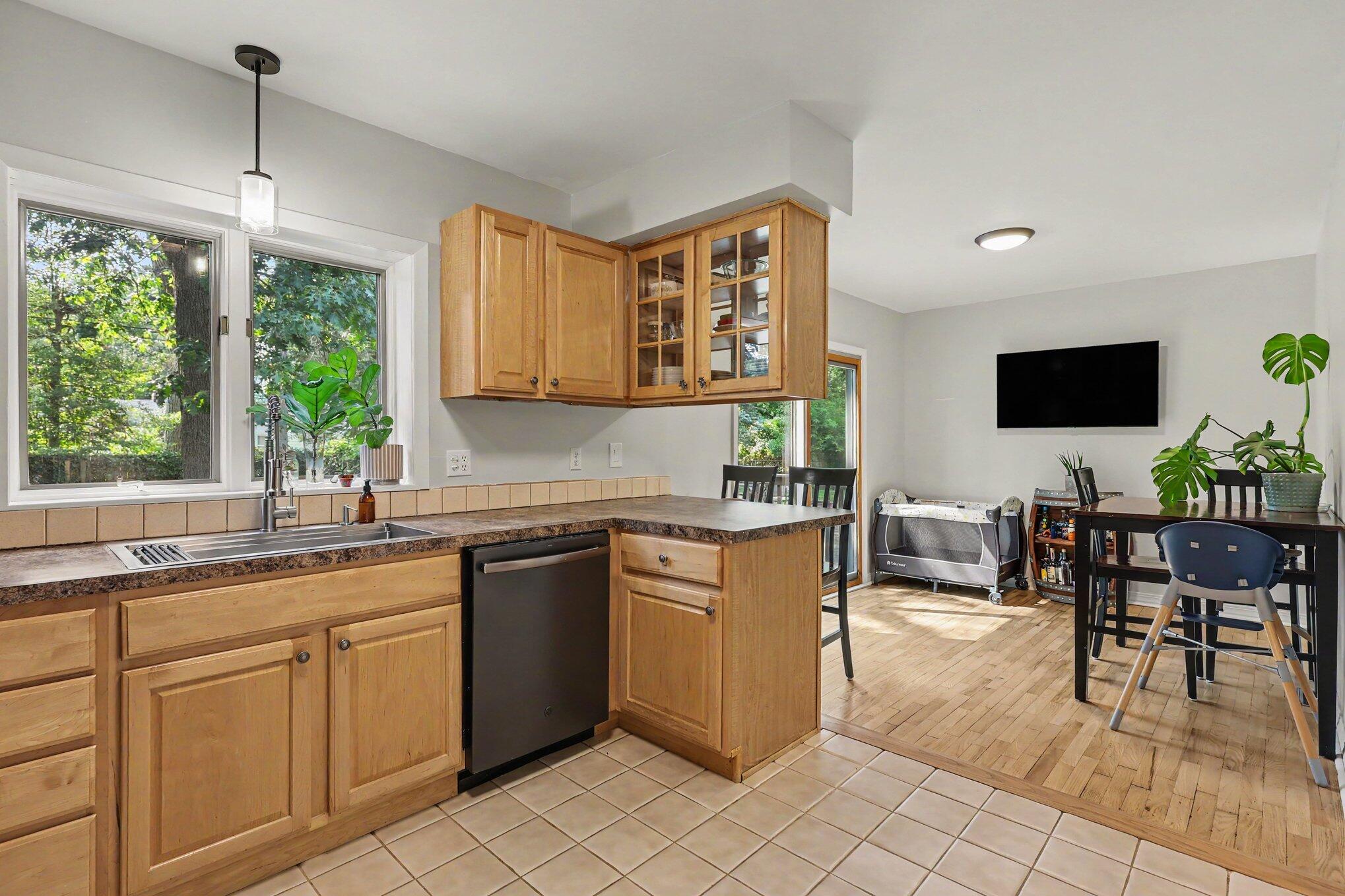 2469 Hadden Street Muskegon MI 49441