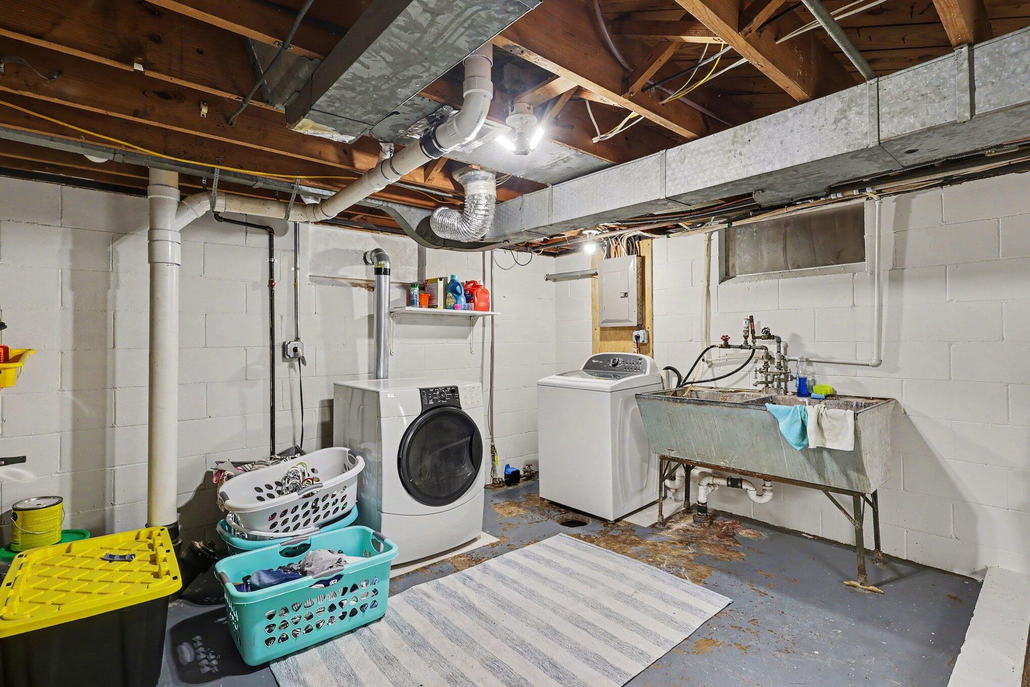 2469 Hadden Street Muskegon MI 49441