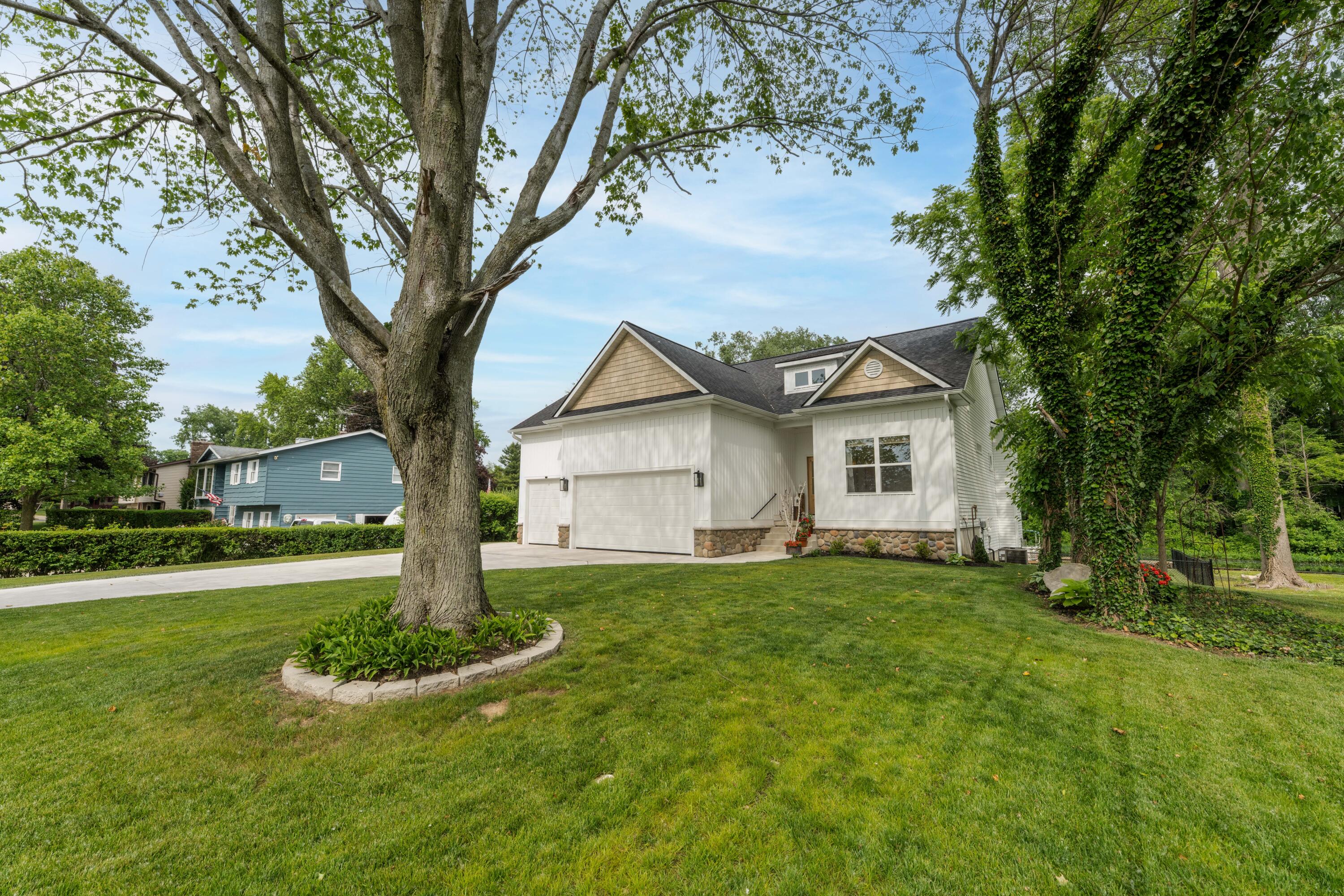 1464 Canal Street Portage MI 49002