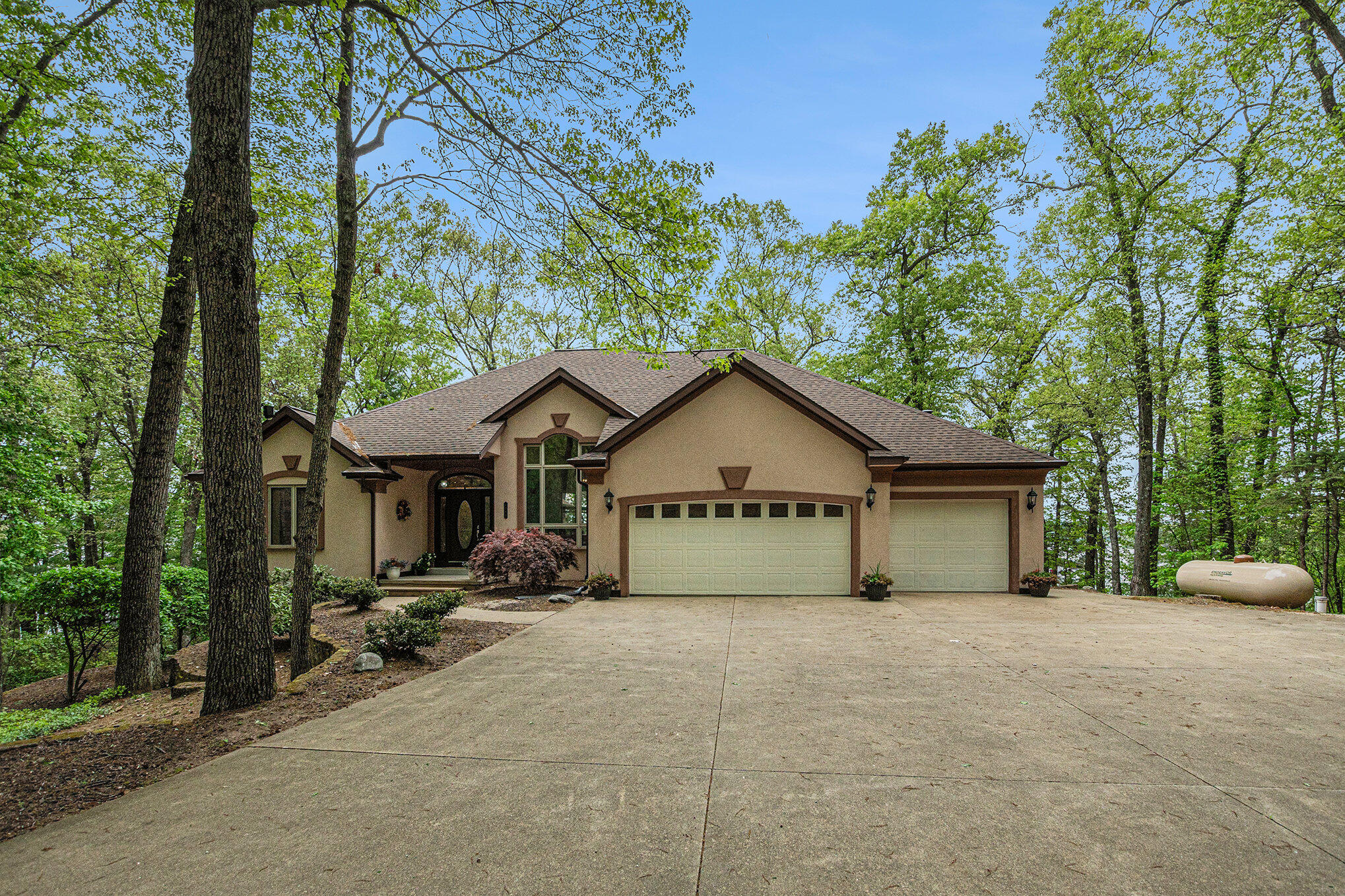 4085 Wildwood Drive Allegan MI 49010