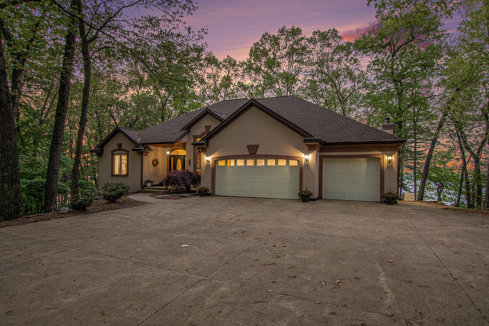 4085 Wildwood Drive Allegan MI 49010