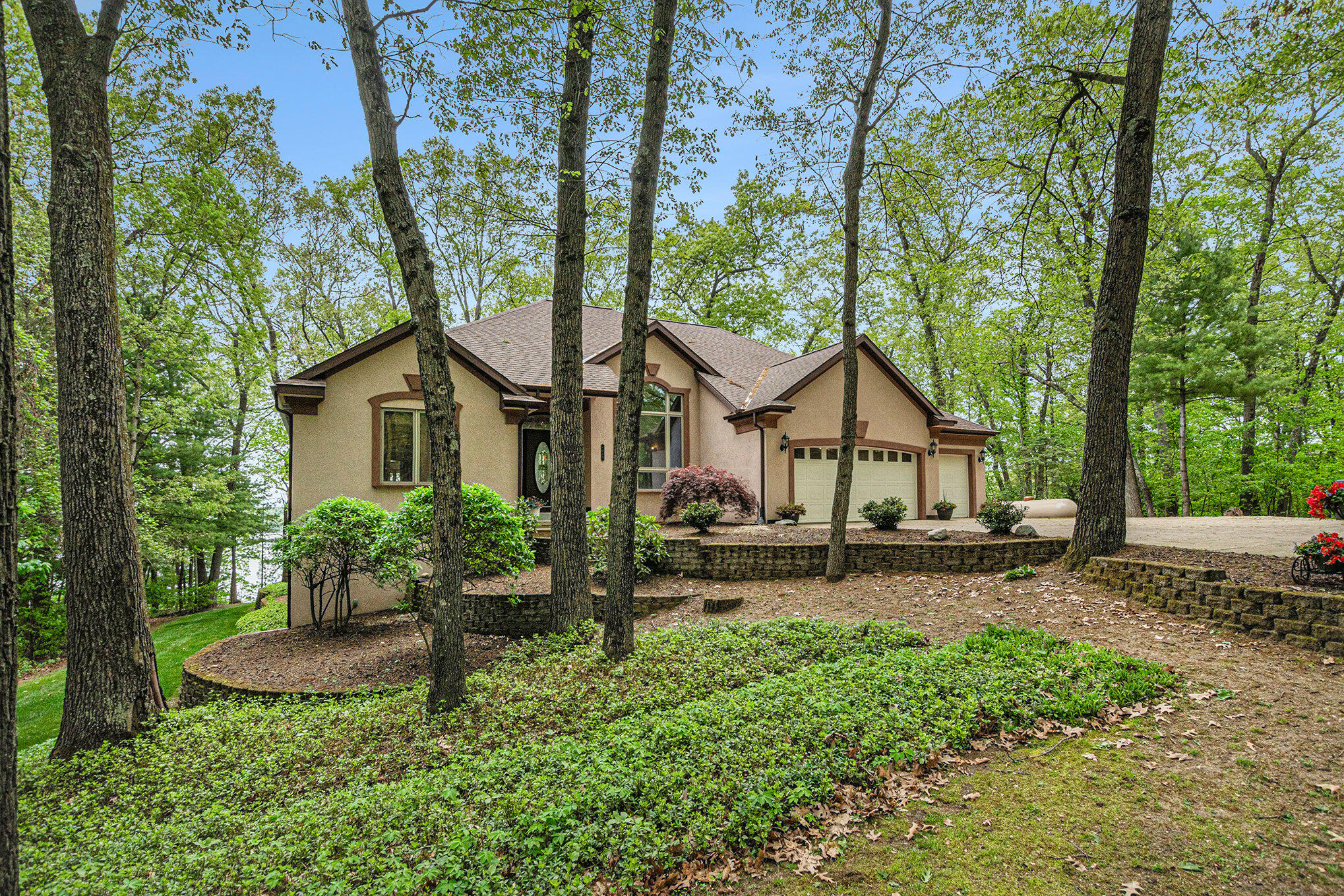 4085 Wildwood Drive Allegan MI 49010