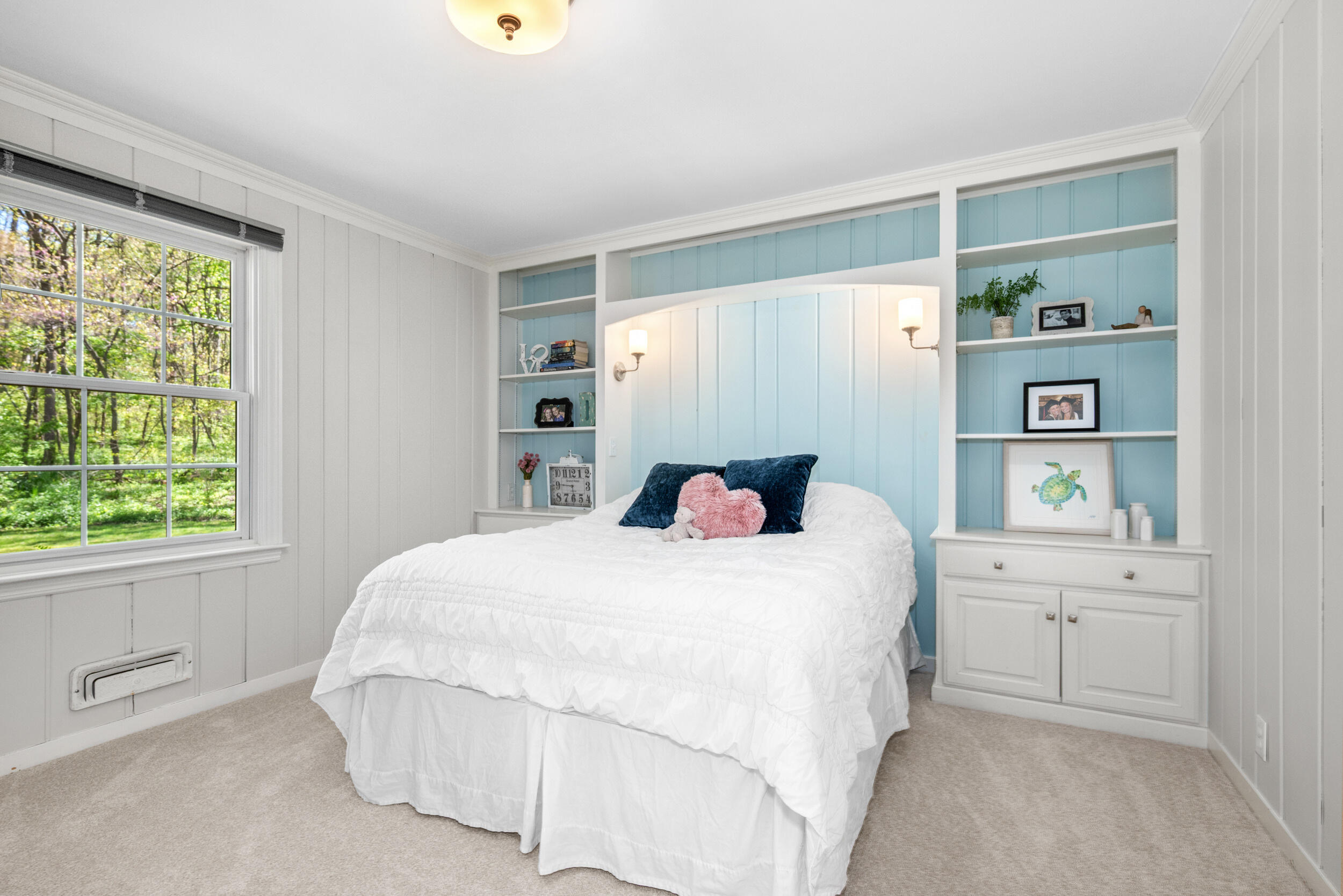 266 Pettis Avenue NE Ada MI 49301