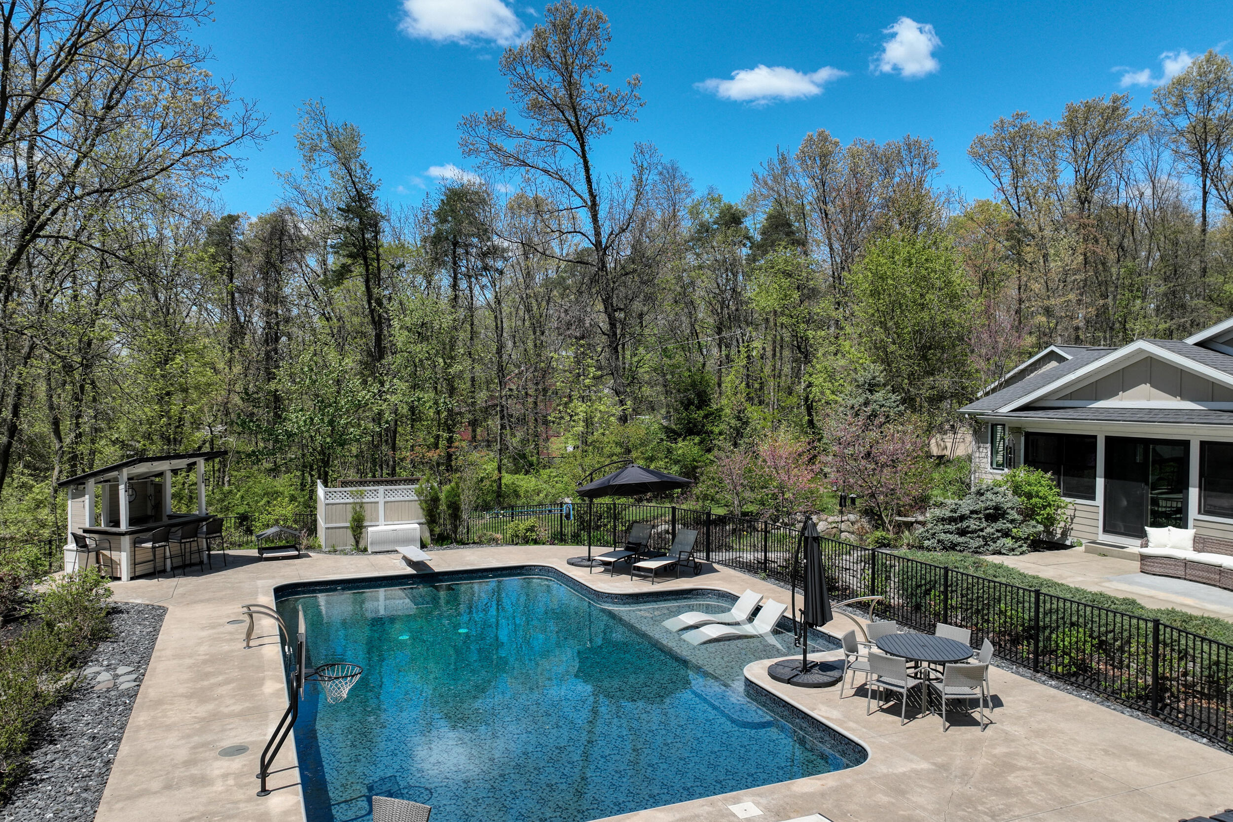266 Pettis Avenue NE Ada MI 49301
