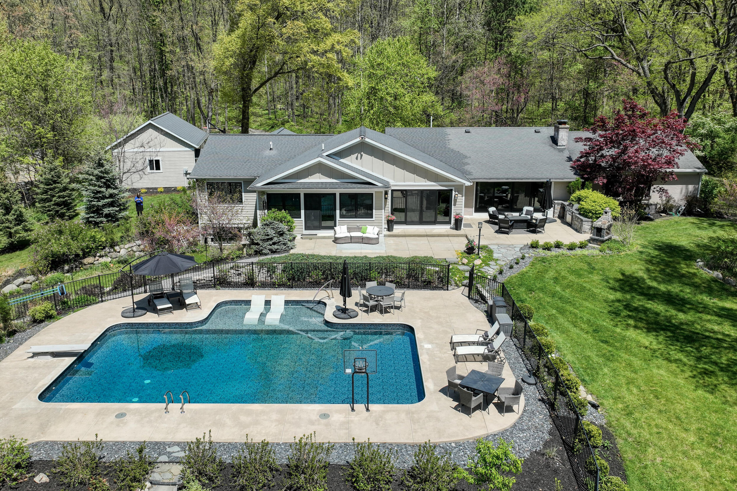 266 Pettis Avenue NE Ada MI 49301