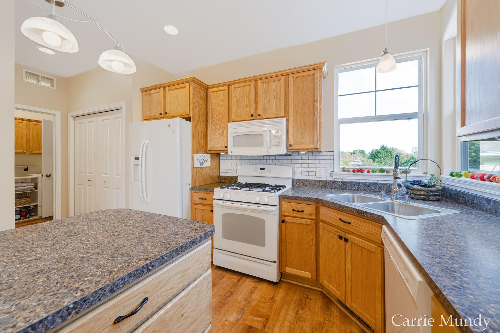1099 Graystone Road Holland MI 49423