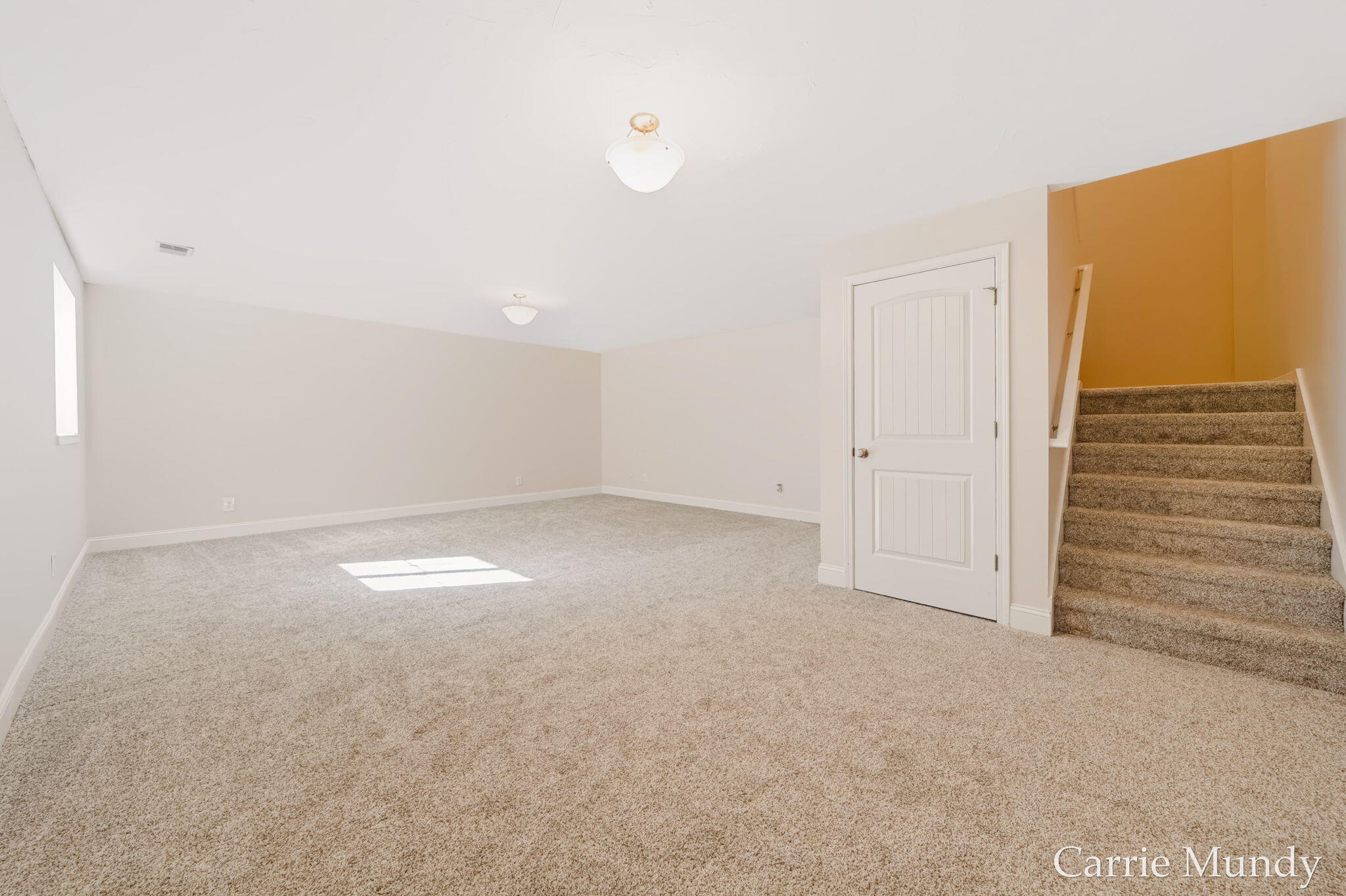 1099 Graystone Road Holland MI 49423