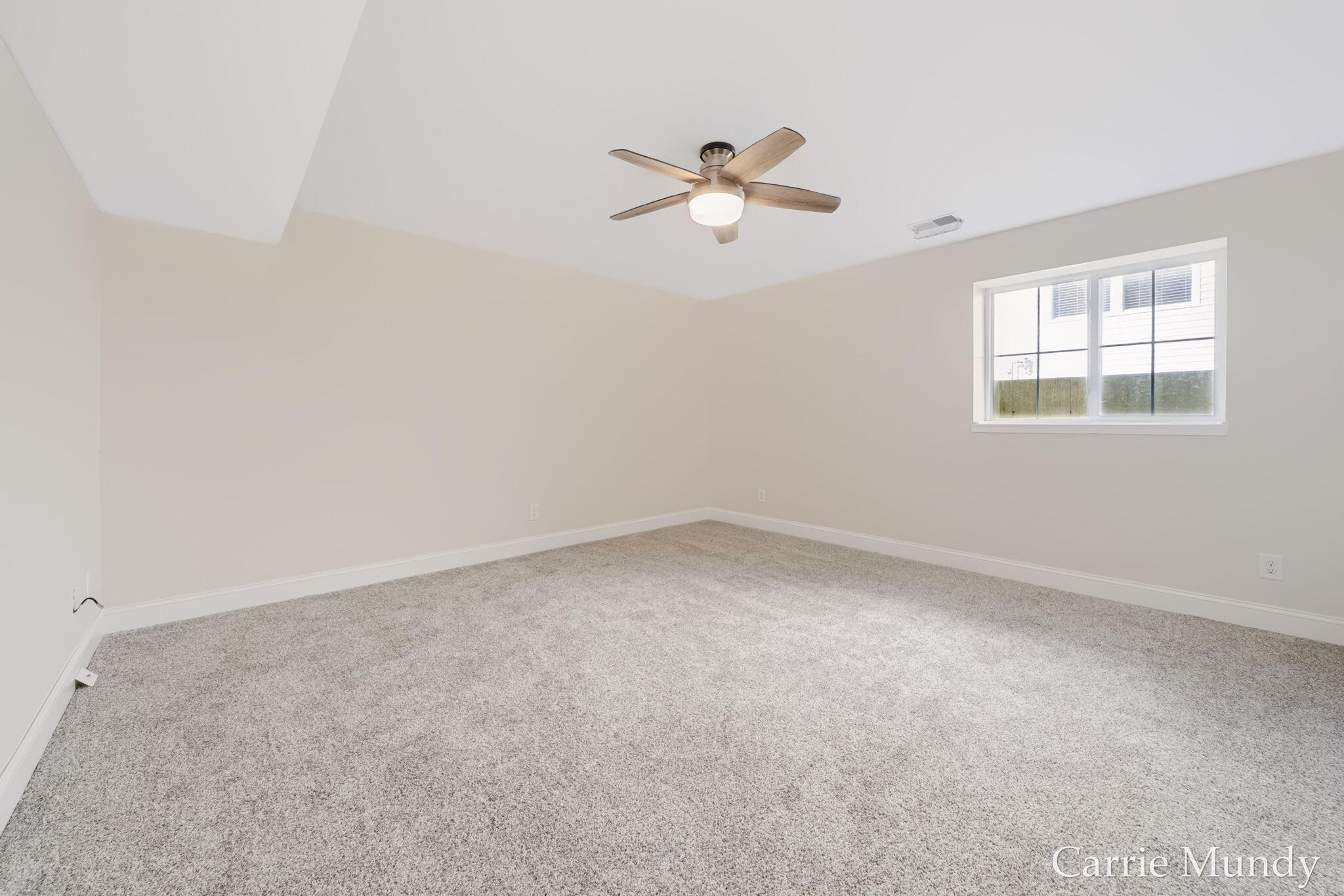 1099 Graystone Road Holland MI 49423