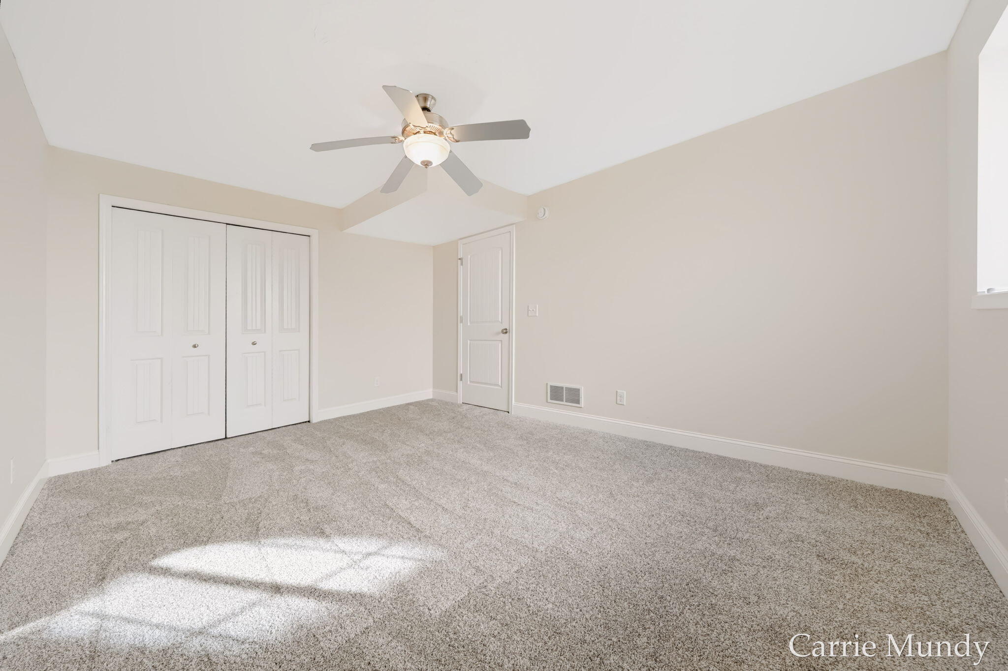 1099 Graystone Road Holland MI 49423